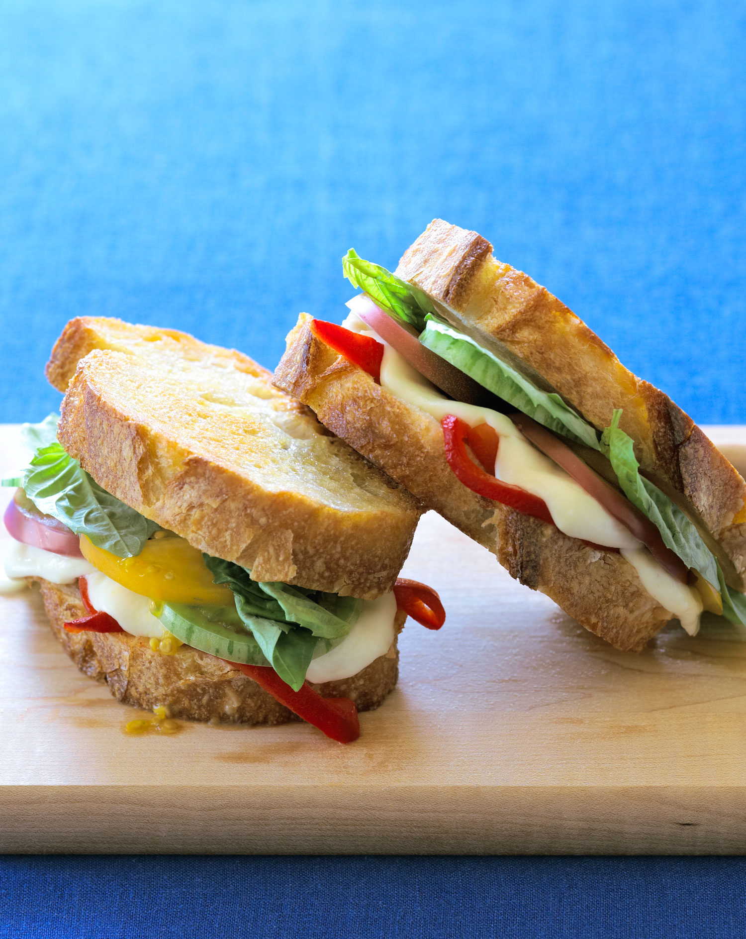 grilled-caprese-sandwich