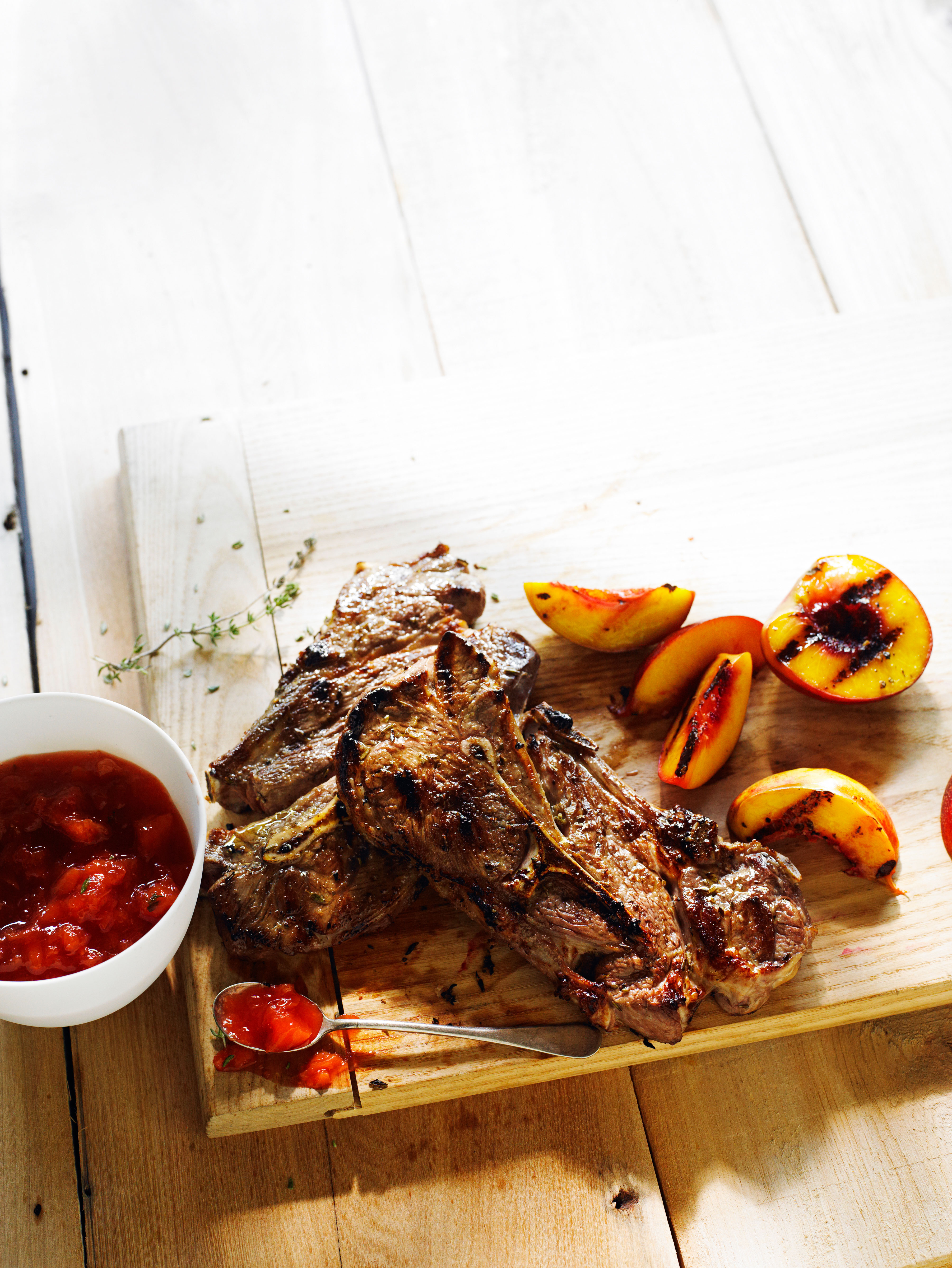 grilled-lamb-chops-with-nectarine-thyme-jam