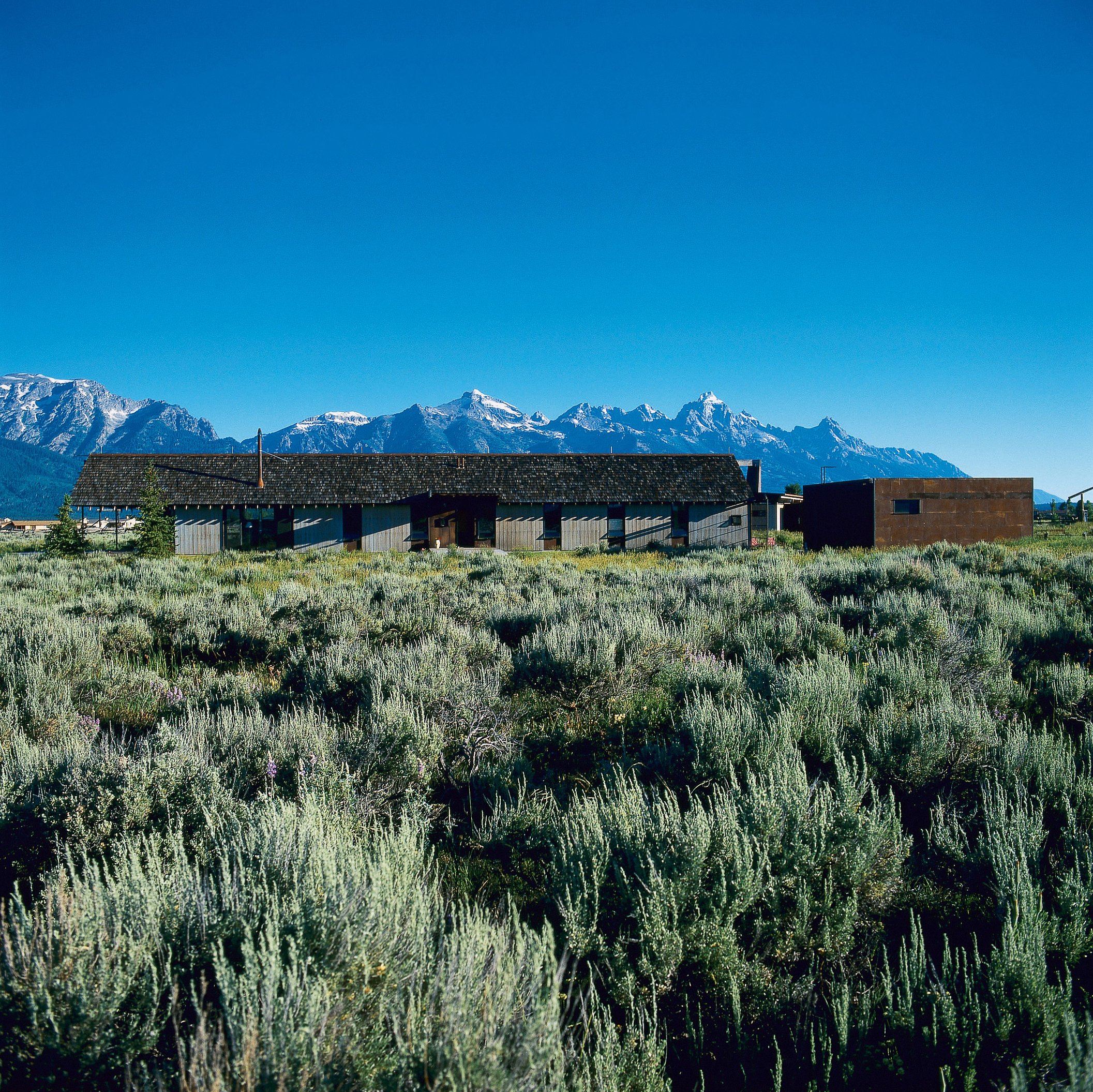 Idyllic Mountain Home