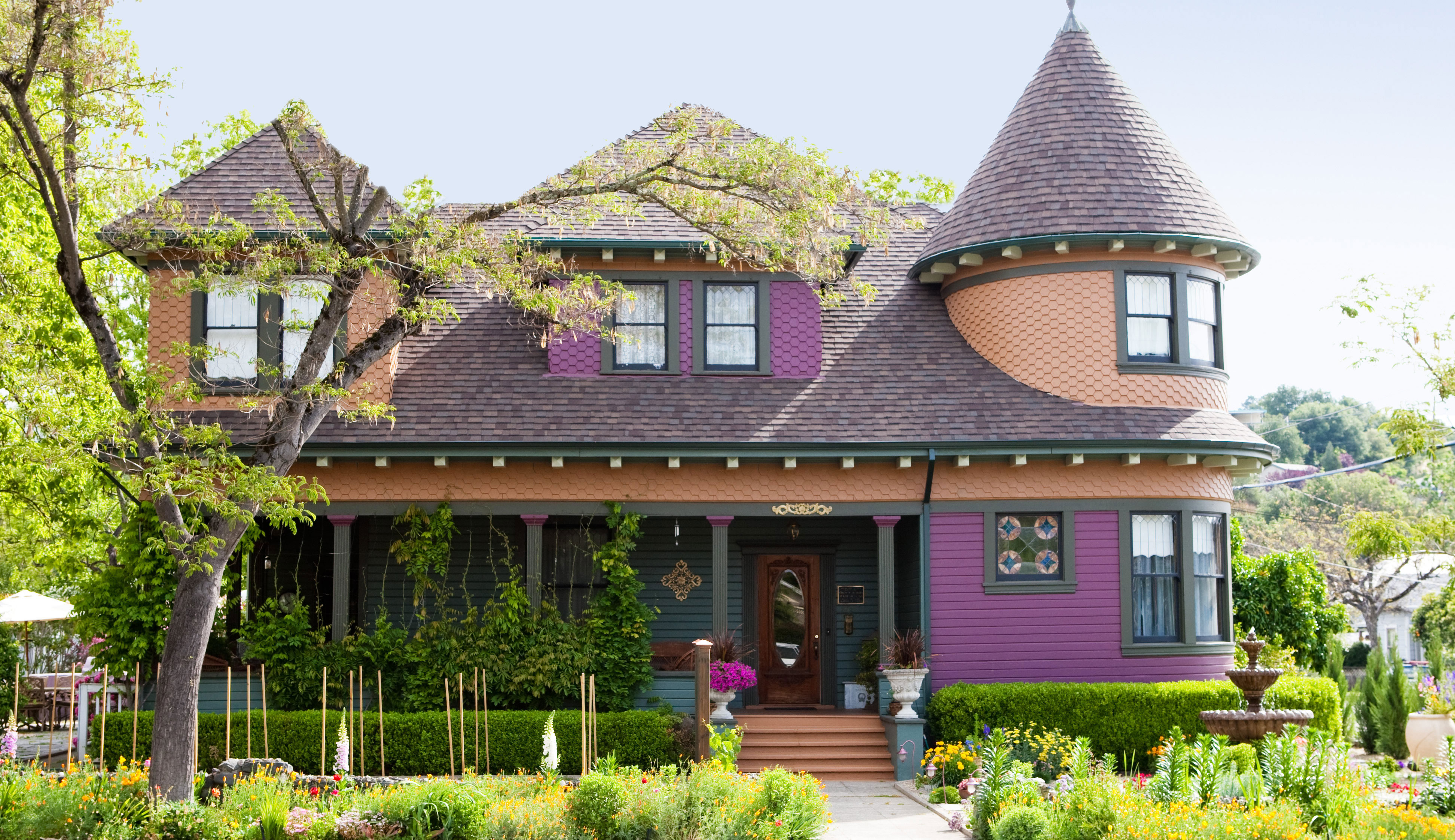 Queen Anne Victorian Houses Are the Classic Haunted House Prototype. Ever Wonder Why?