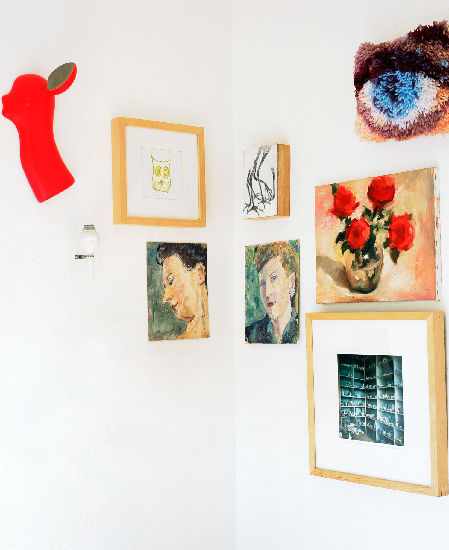 cabin-makeover-decorate-with-art