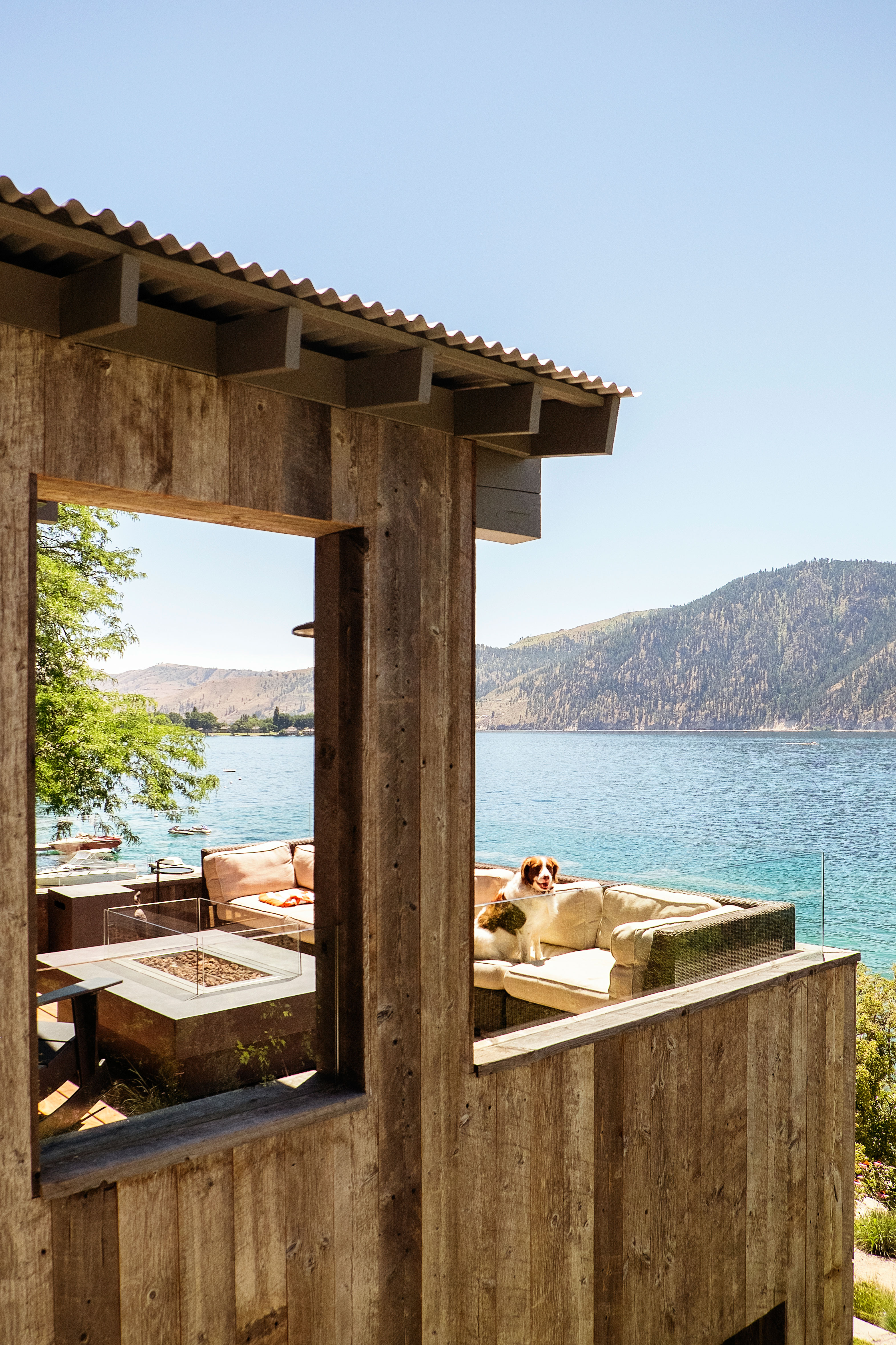 How to Design a Lake House