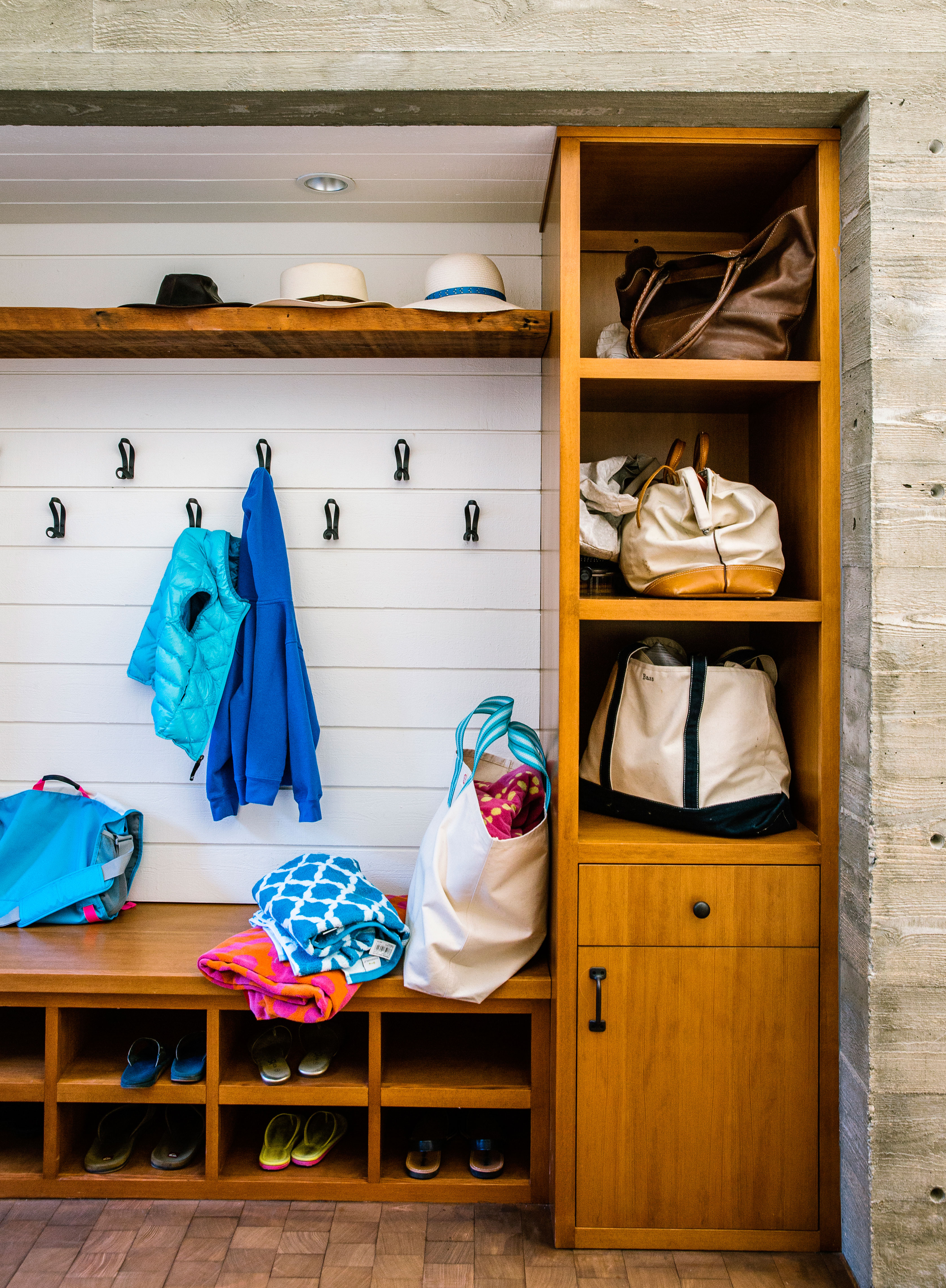 indoor-mudroom