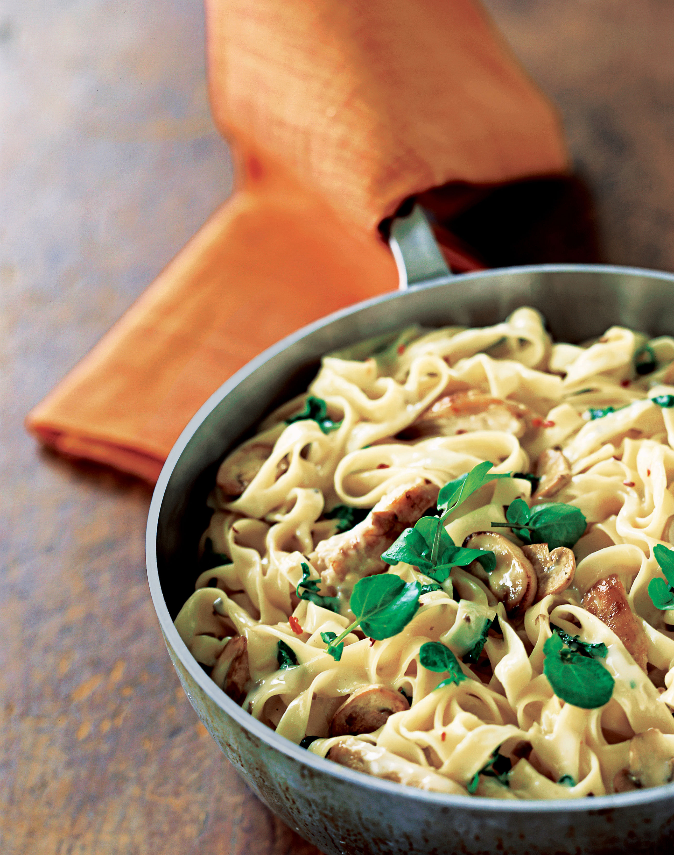 chicken-fettuccine-with-mushroom-brie
