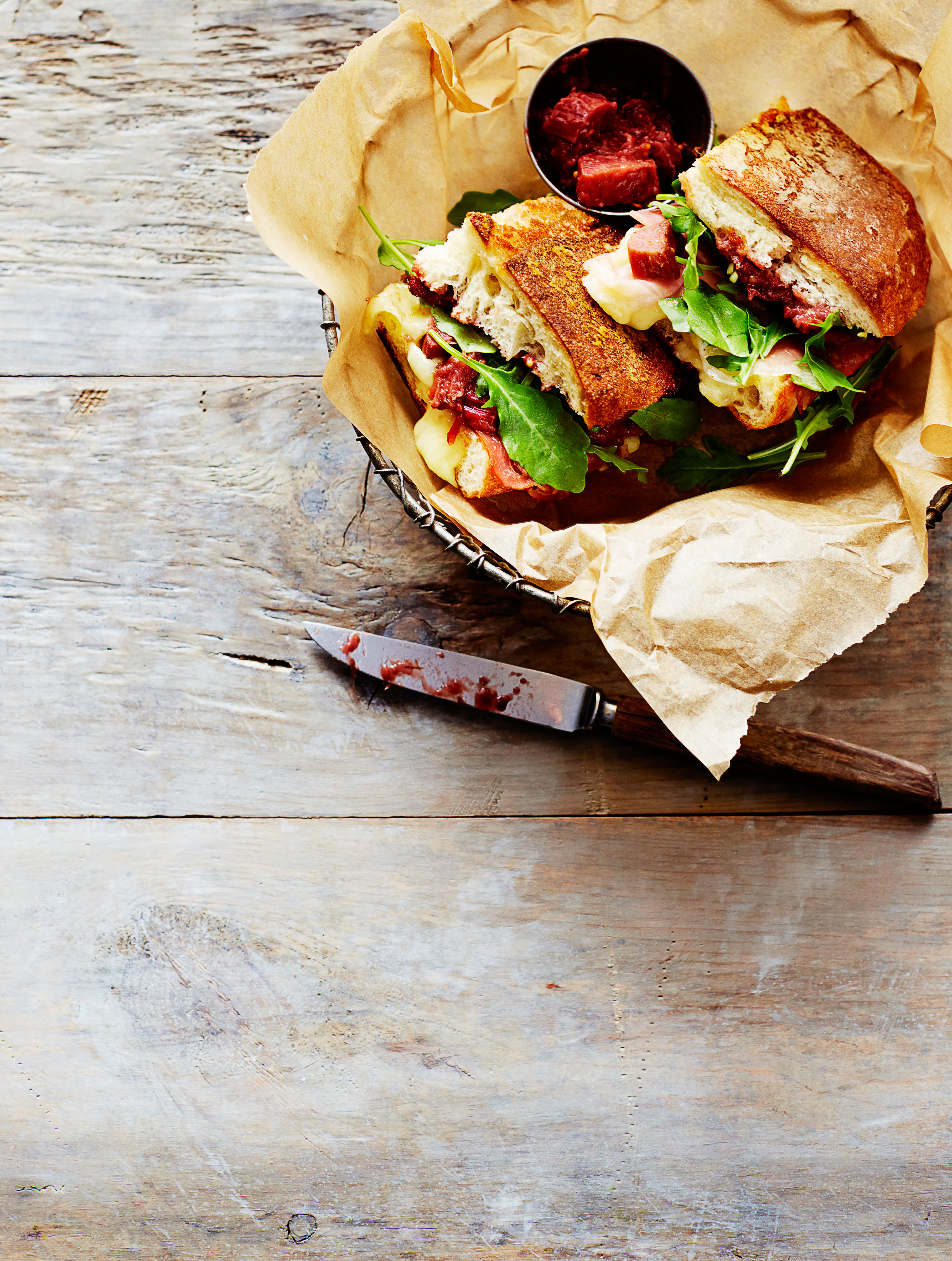prosciutto-panini-with-rhubarb-relish