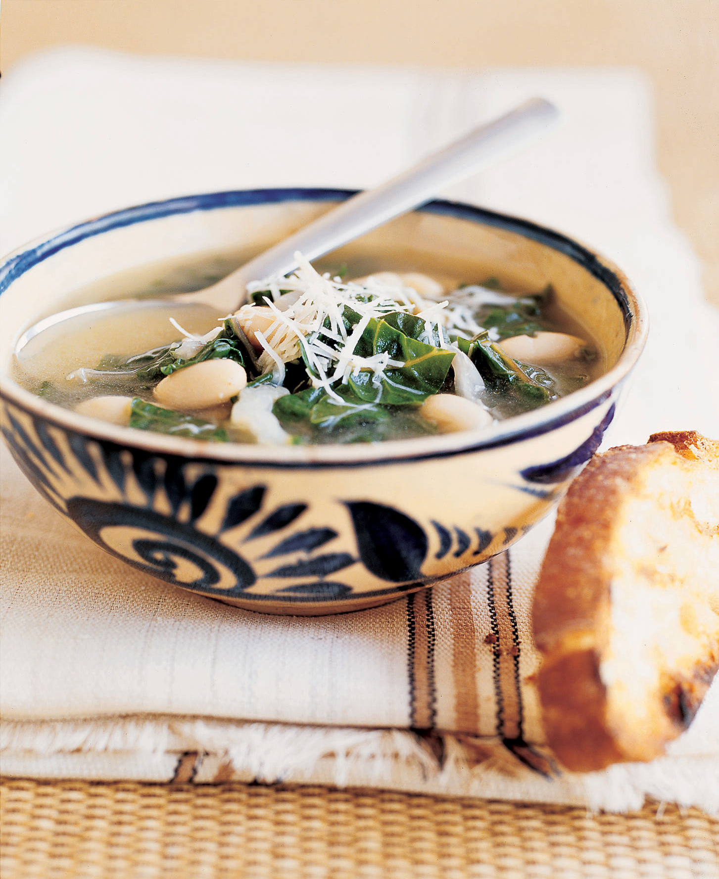 Warming soup of white beans and chard