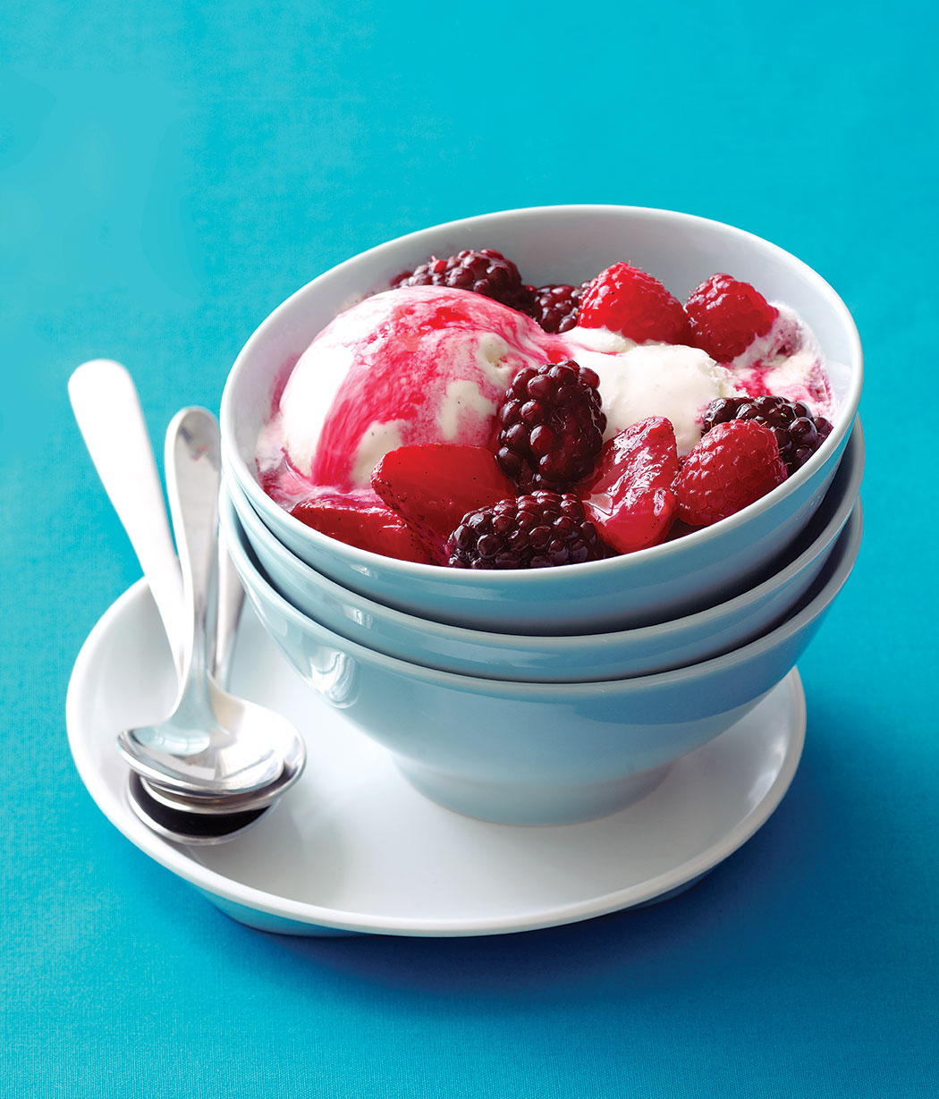 roasted-berry-sundaes