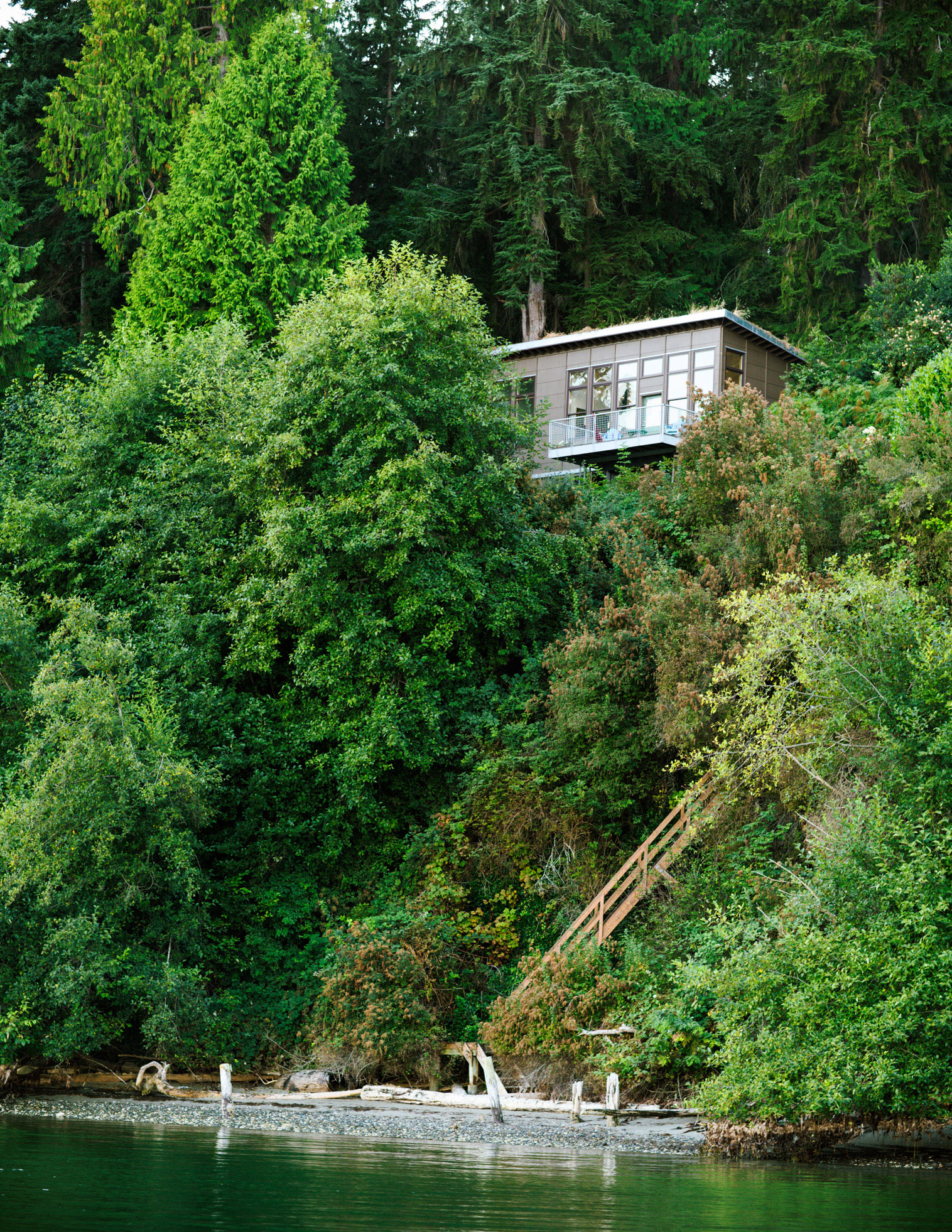 family-made-vacation-home