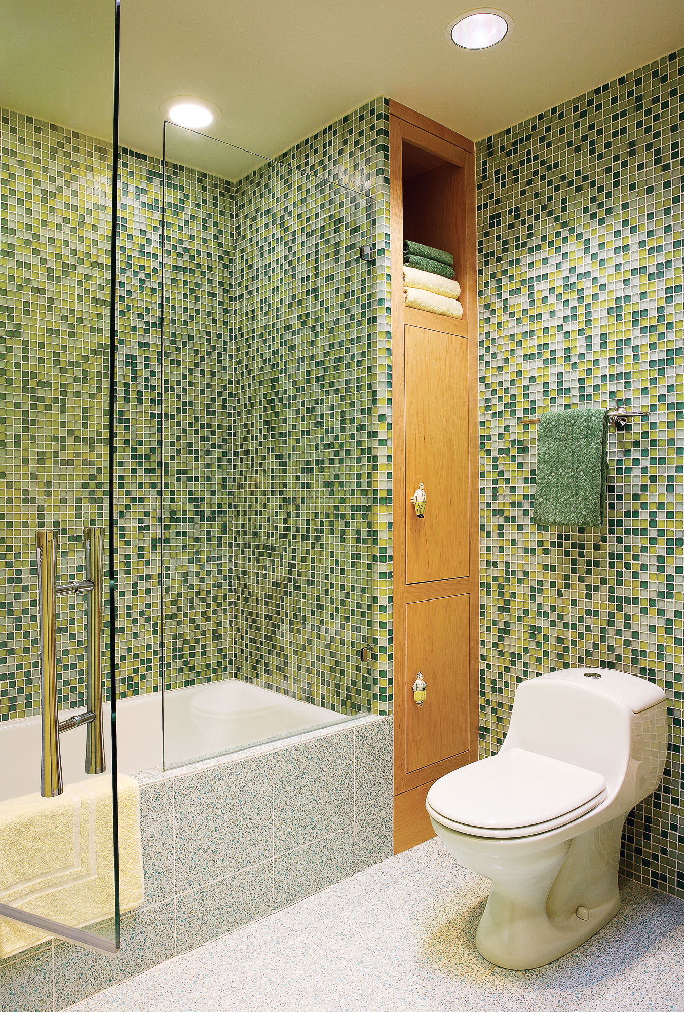 mosaic-shower-wall