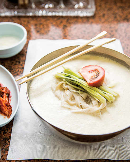 guksu-soy-milk-noodle-soup