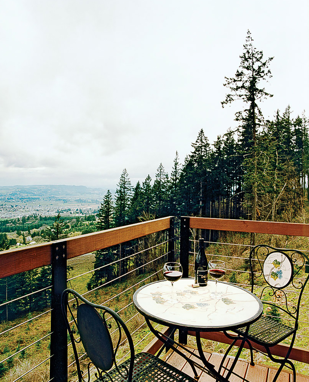 pour-a-glass-in-oregons-willamette-valley-wine-country