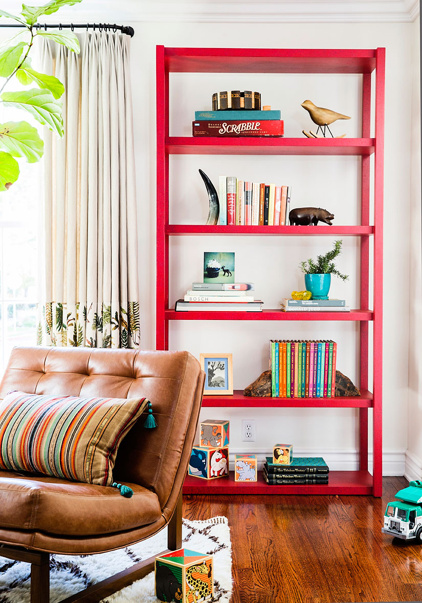 turn-shelves-into-art