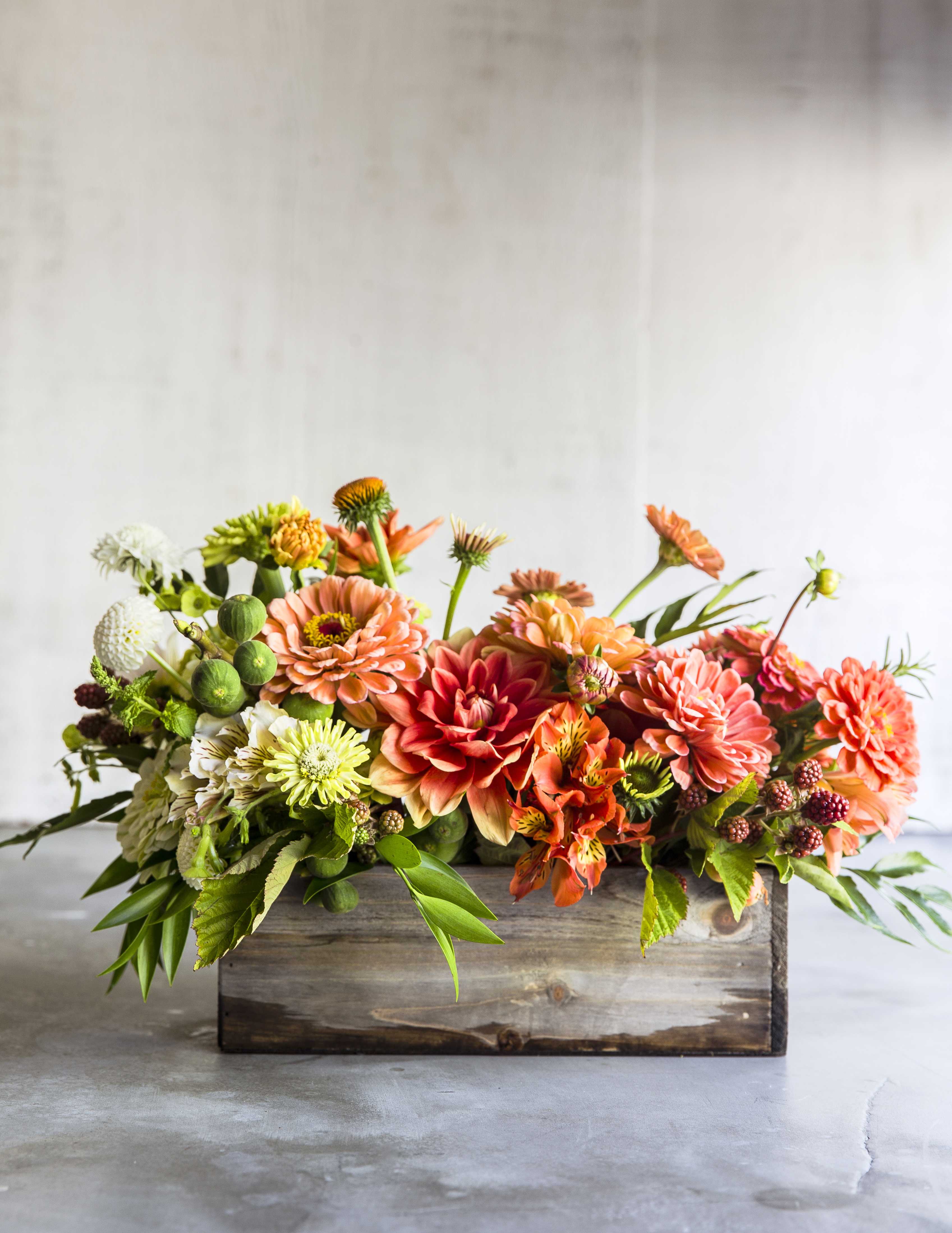 hot-colored-centerpiece