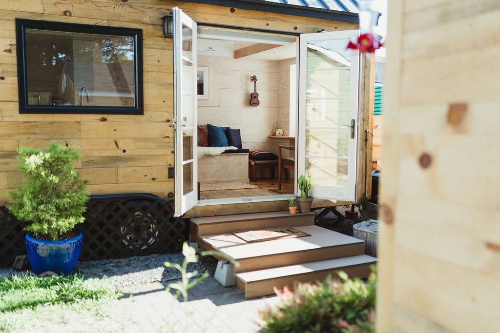 alberta-arts-tiny-home-alberta
