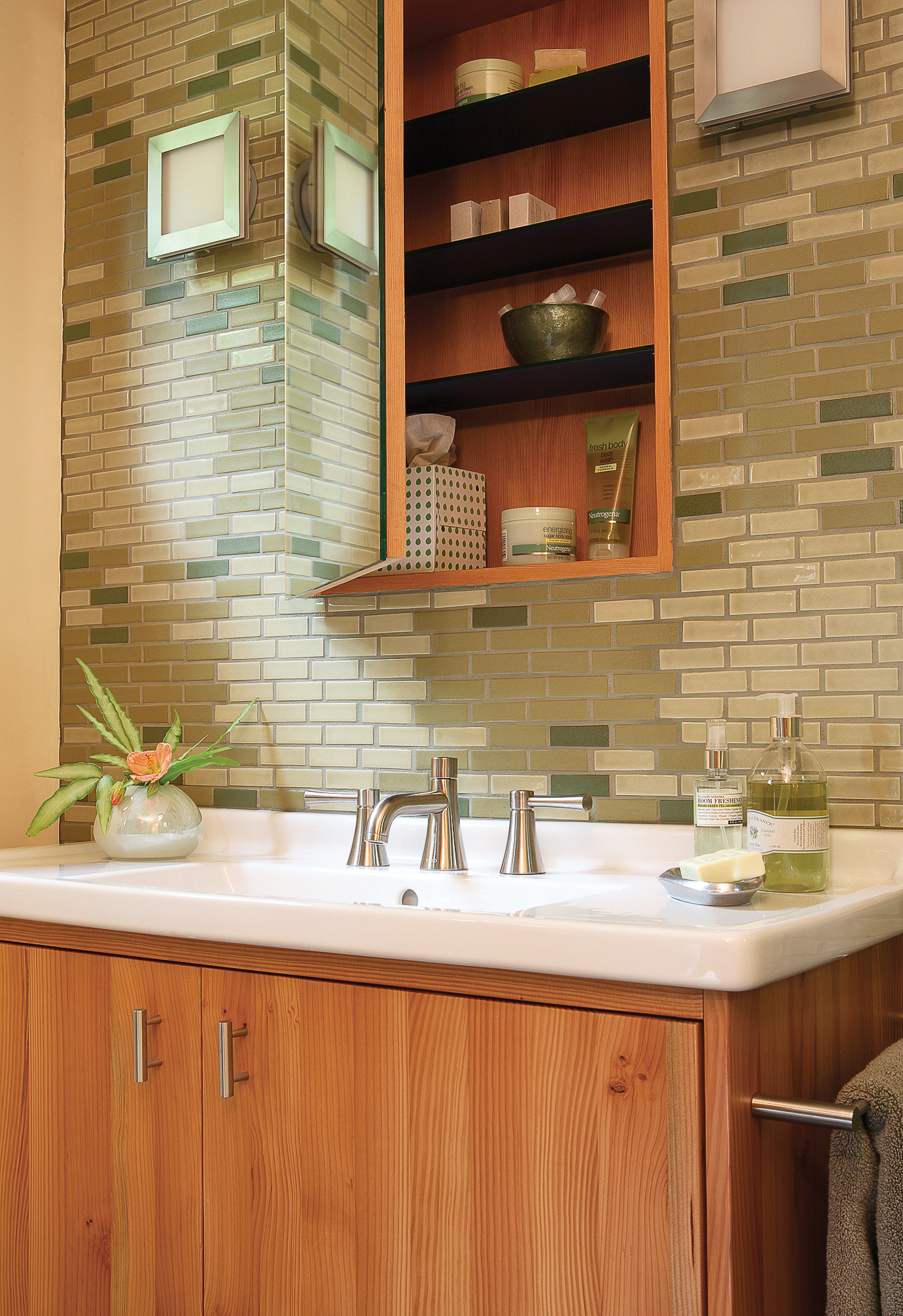 maintain-a-simple-surface