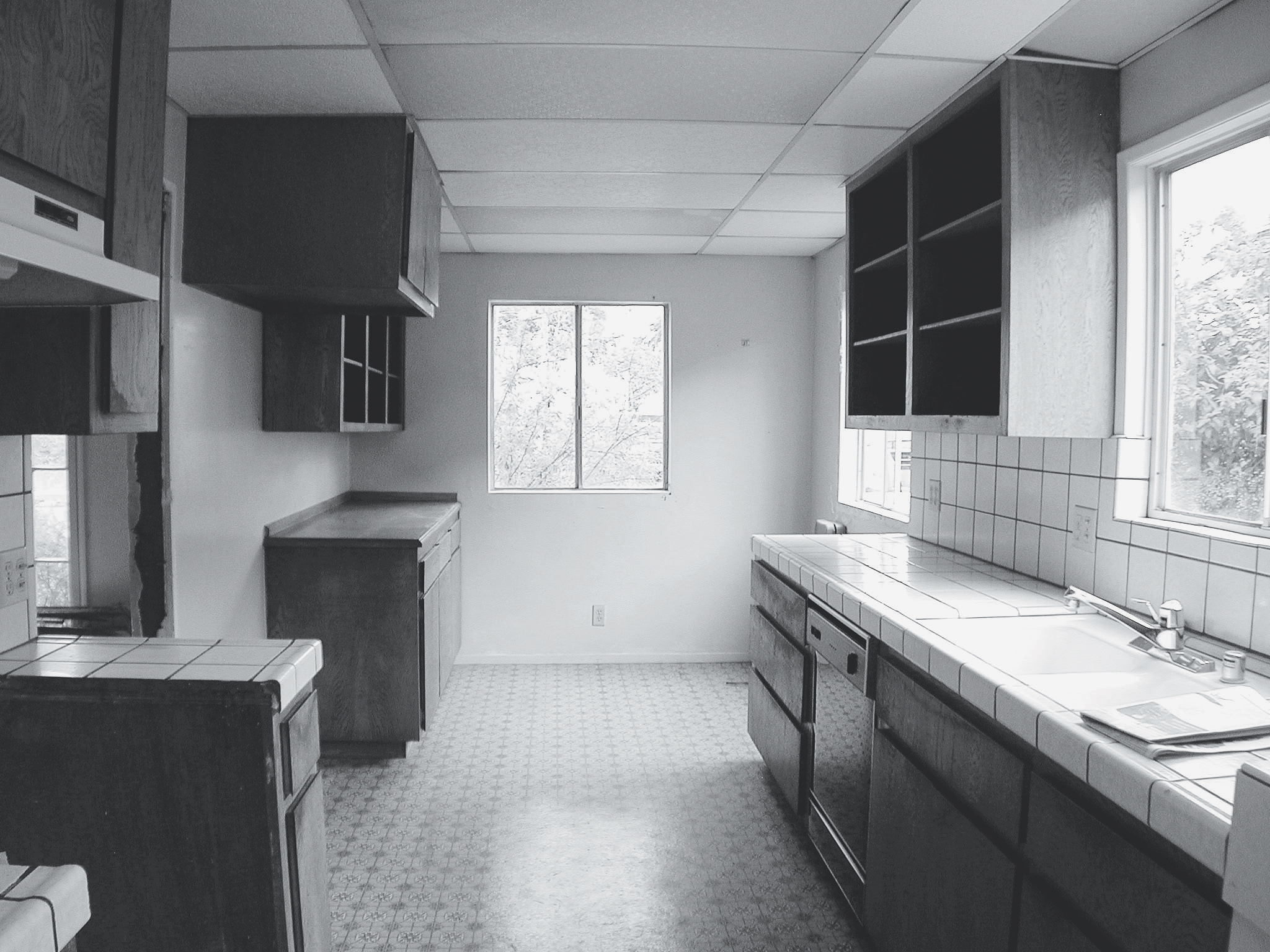 bold-kitchen-remodel-before