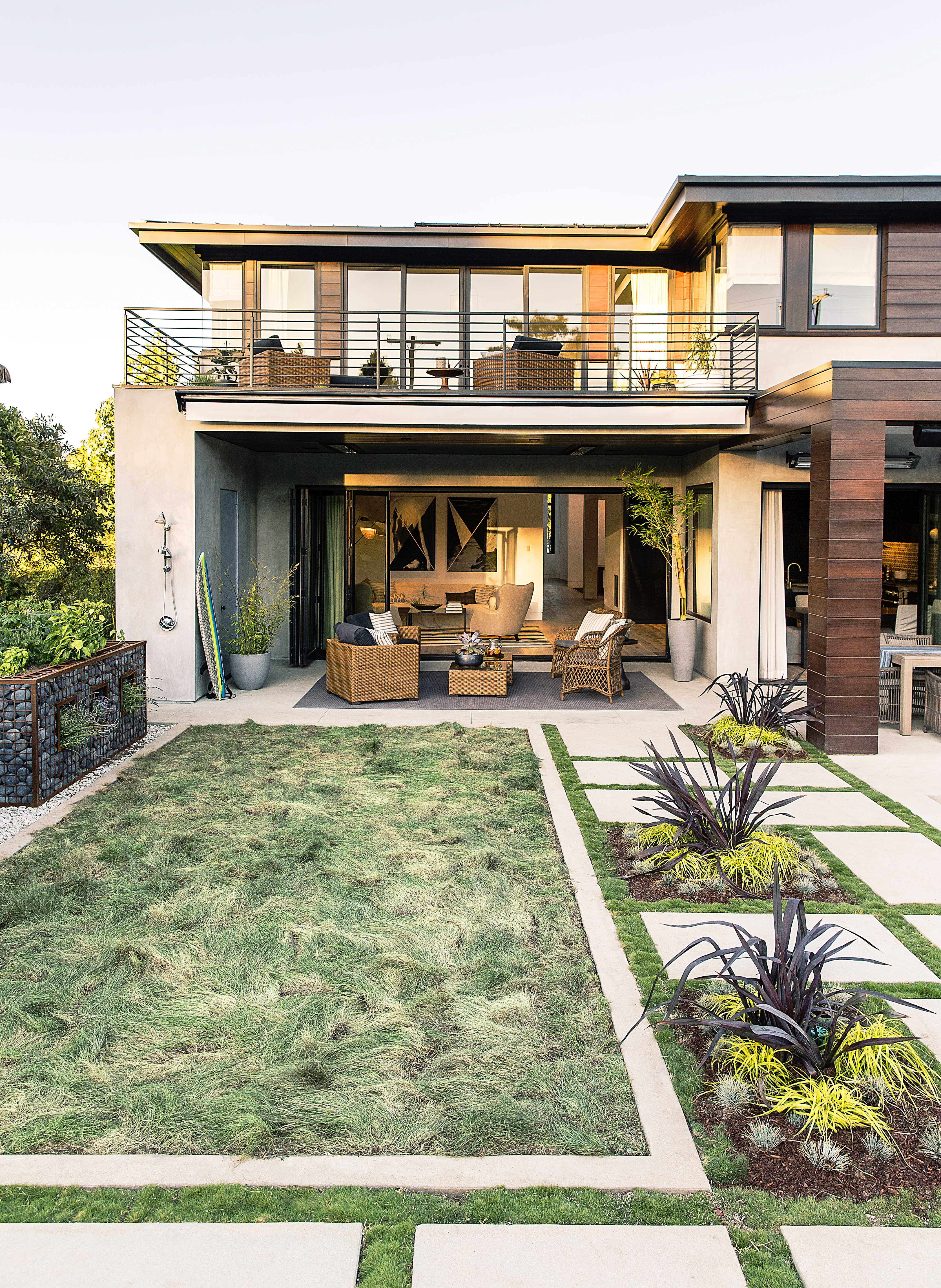 25 Modern Ways to Style a Home