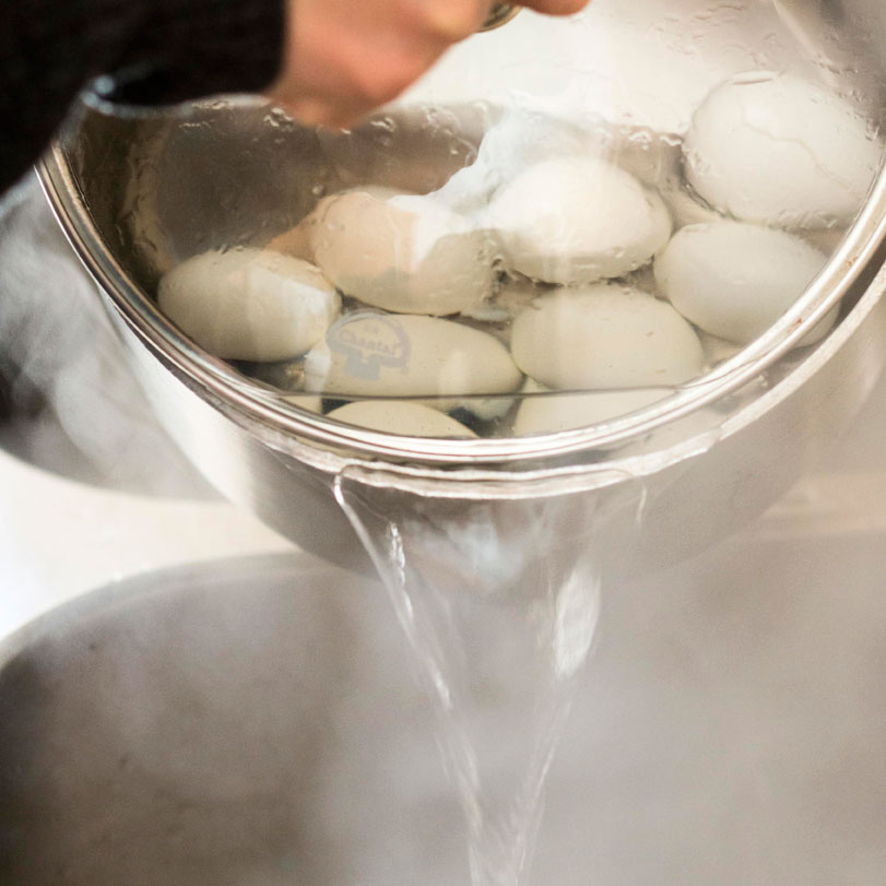 How to Boil & Peel Eggs
