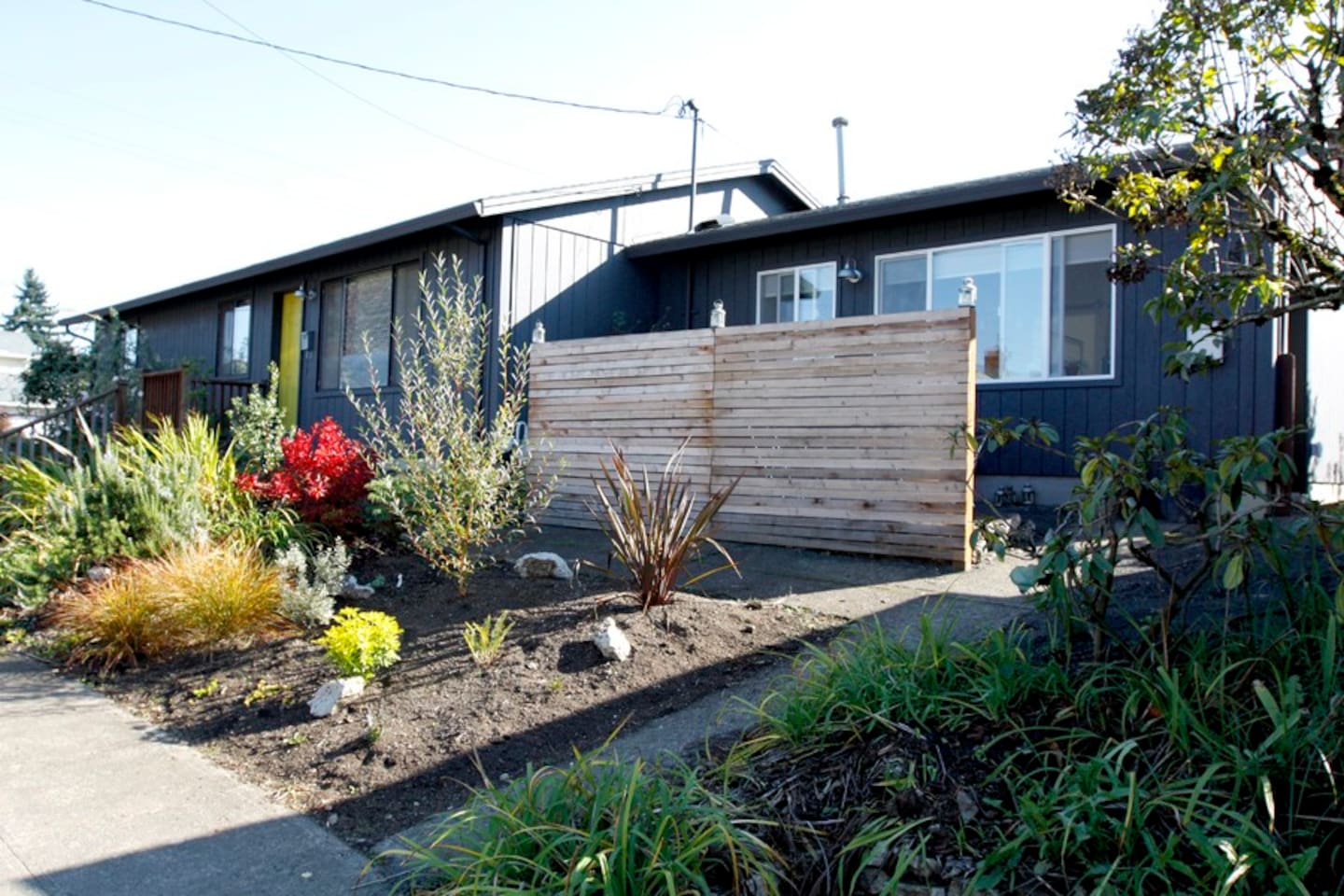 modern-ranch-overlook