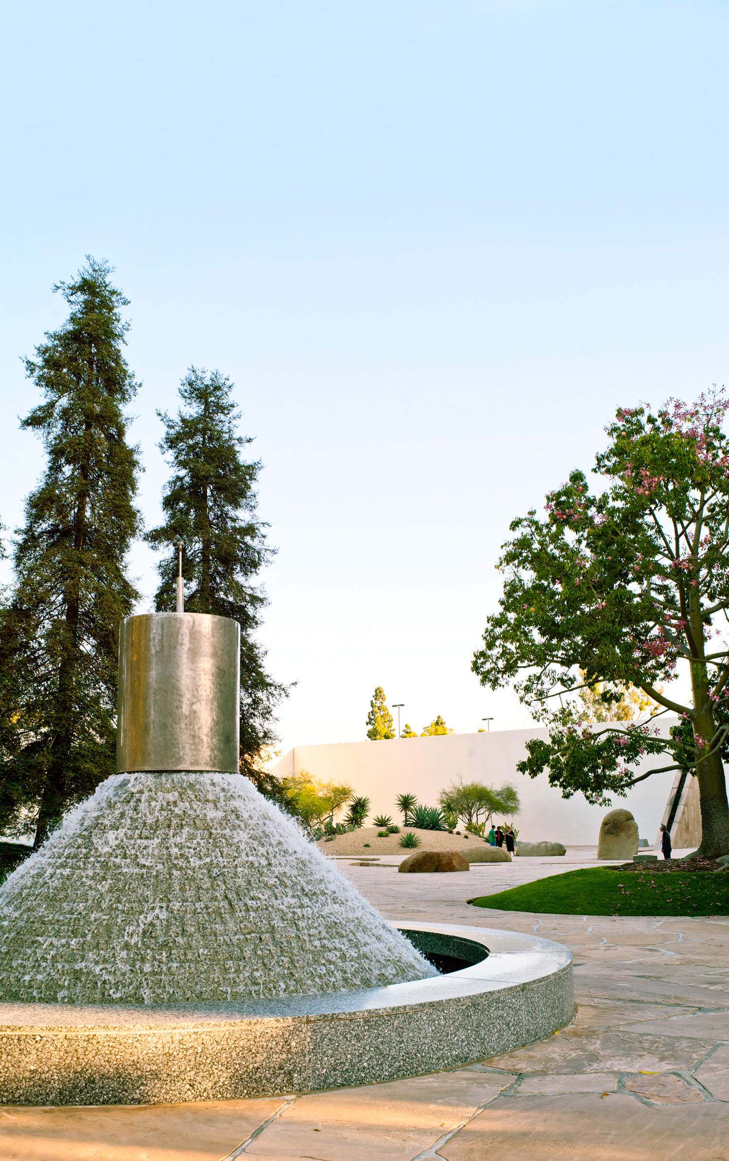 secret-art-garden-costa-mesa-ca