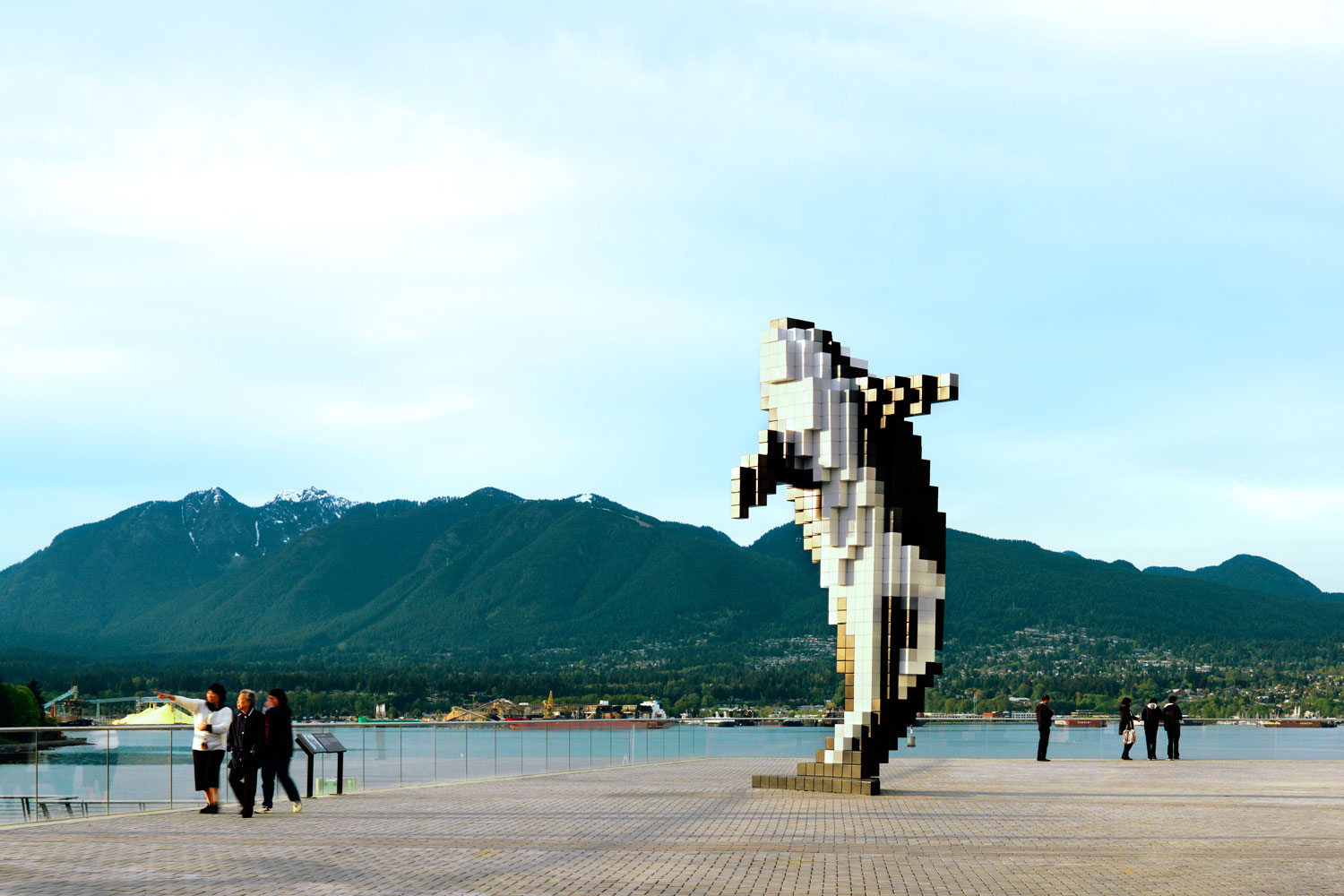 larger-than-life-wildlife-vancouver-b-c