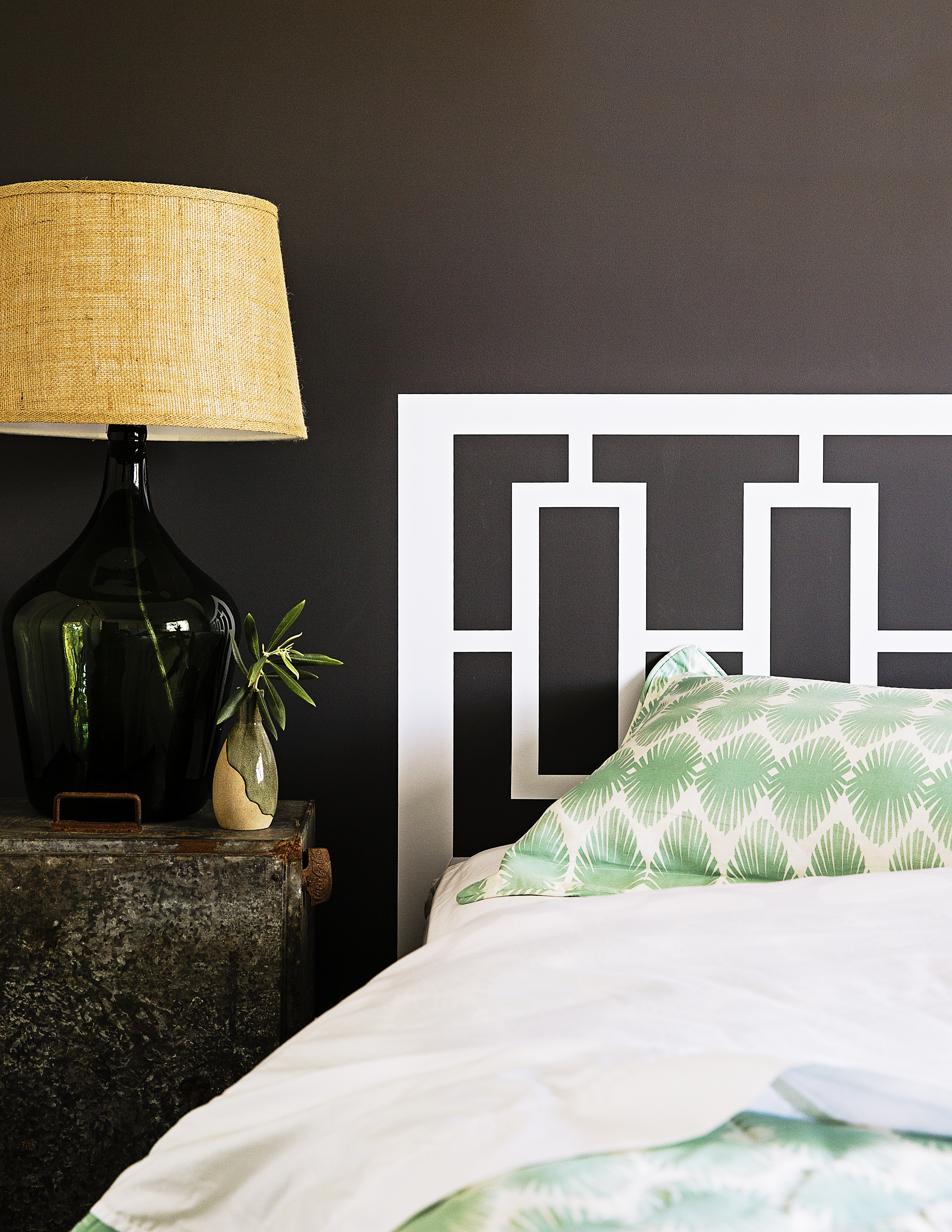 rethink-the-headboard