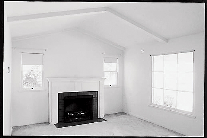 sunny-living-room-before