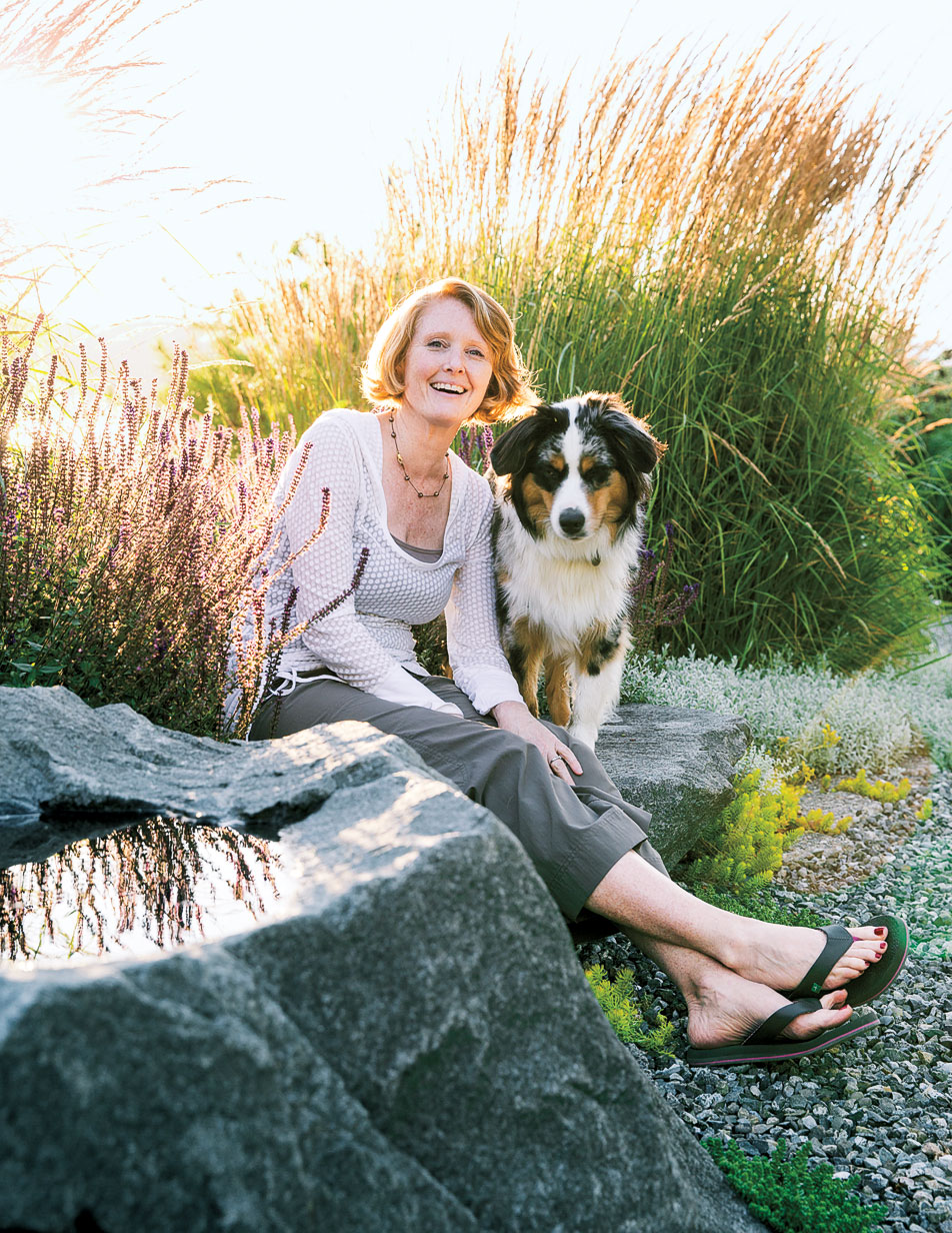 How to Design a Waterfront Garden