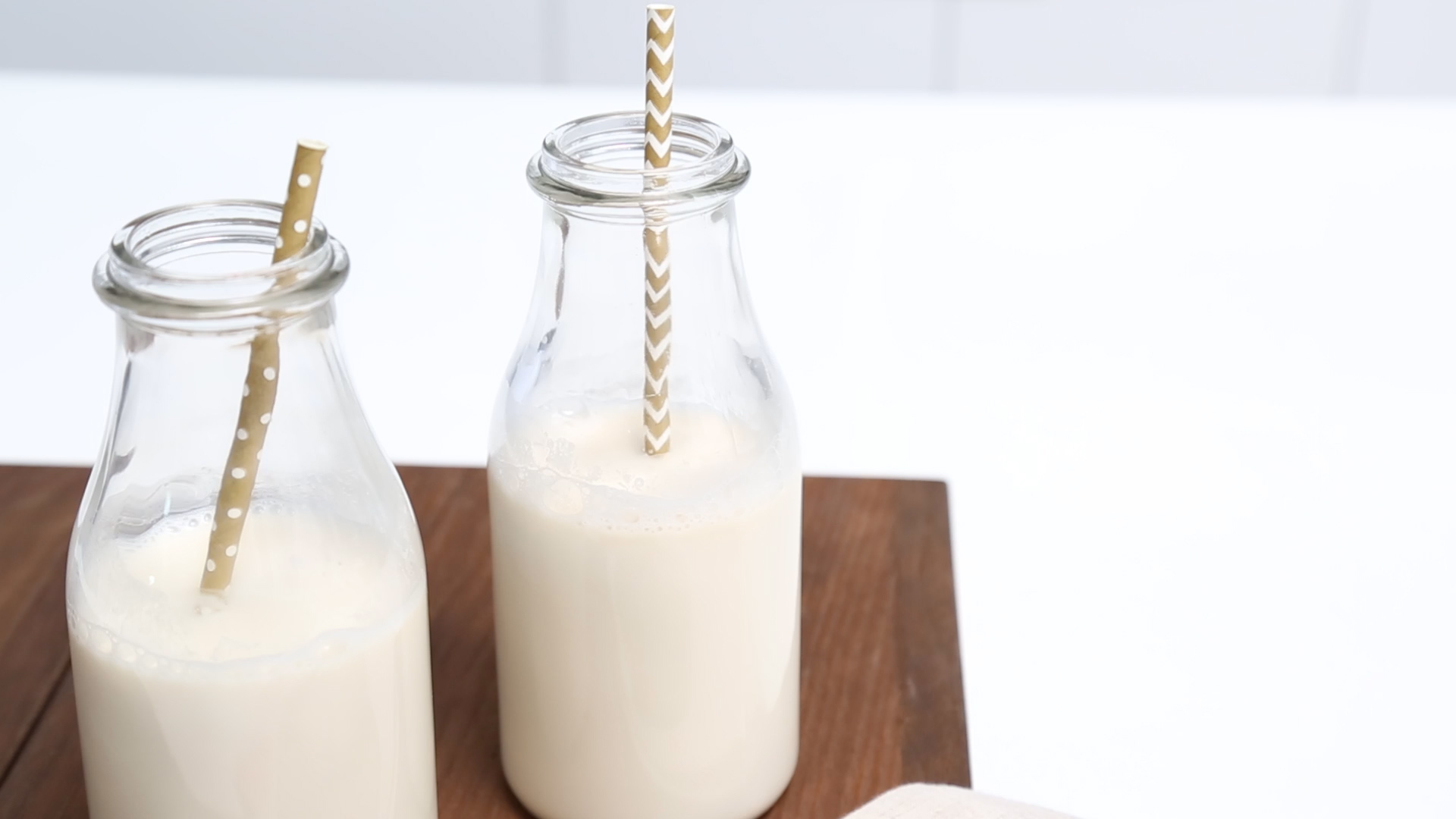 How to Make Almond Milk