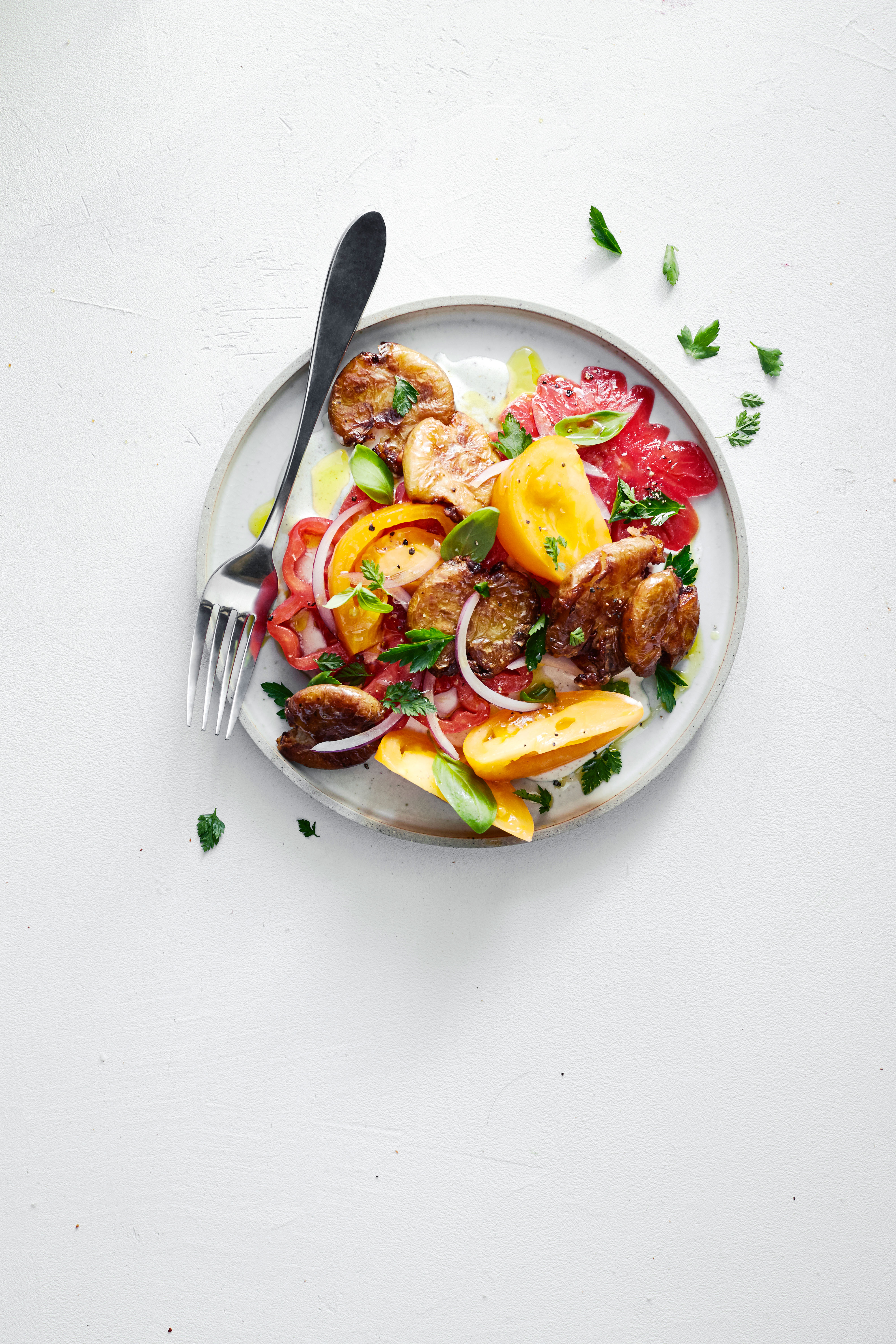 tomato-salad-with-crispy-potatoes-and-creamy-feta