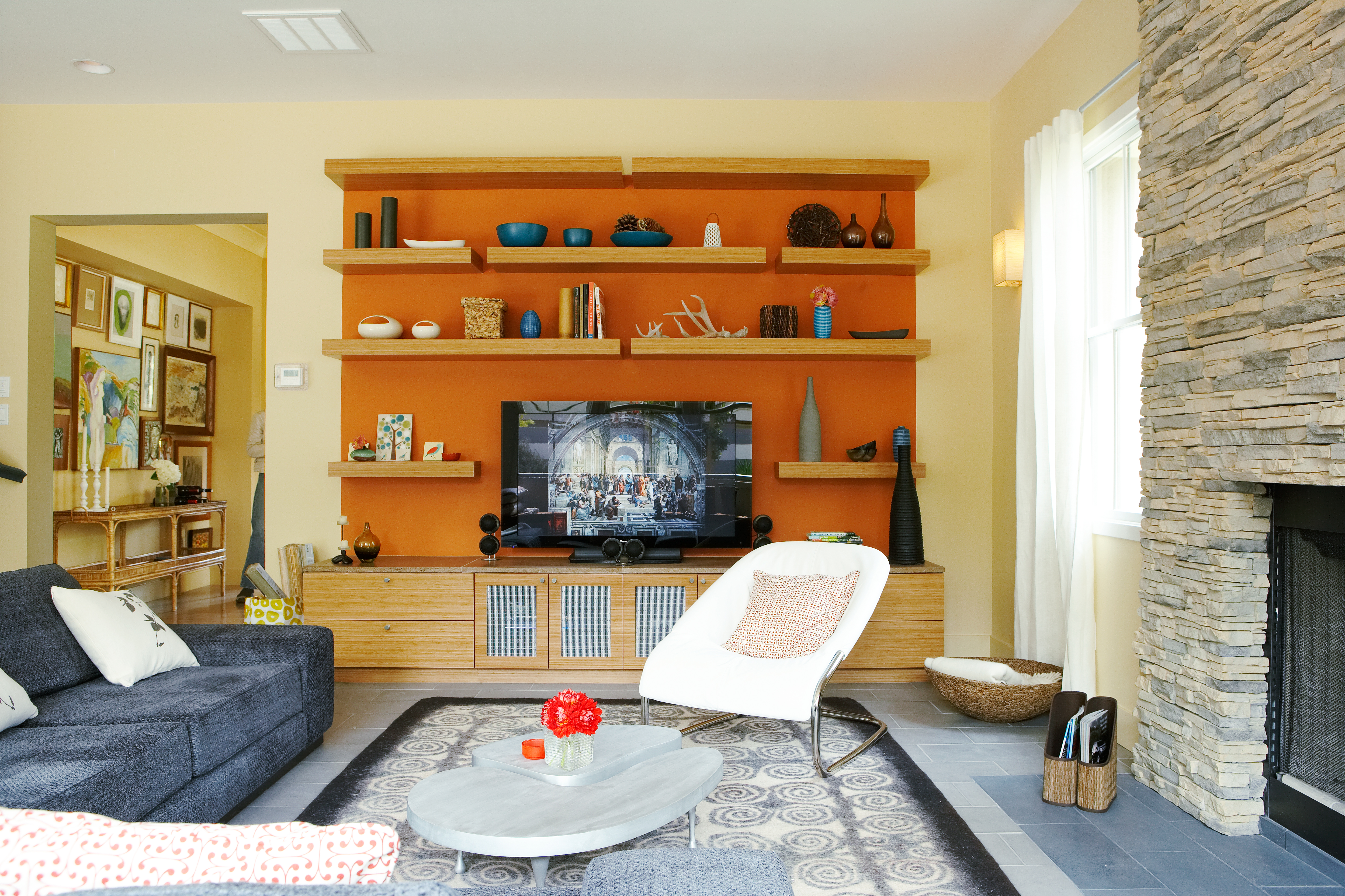 family-room-create-with-paint