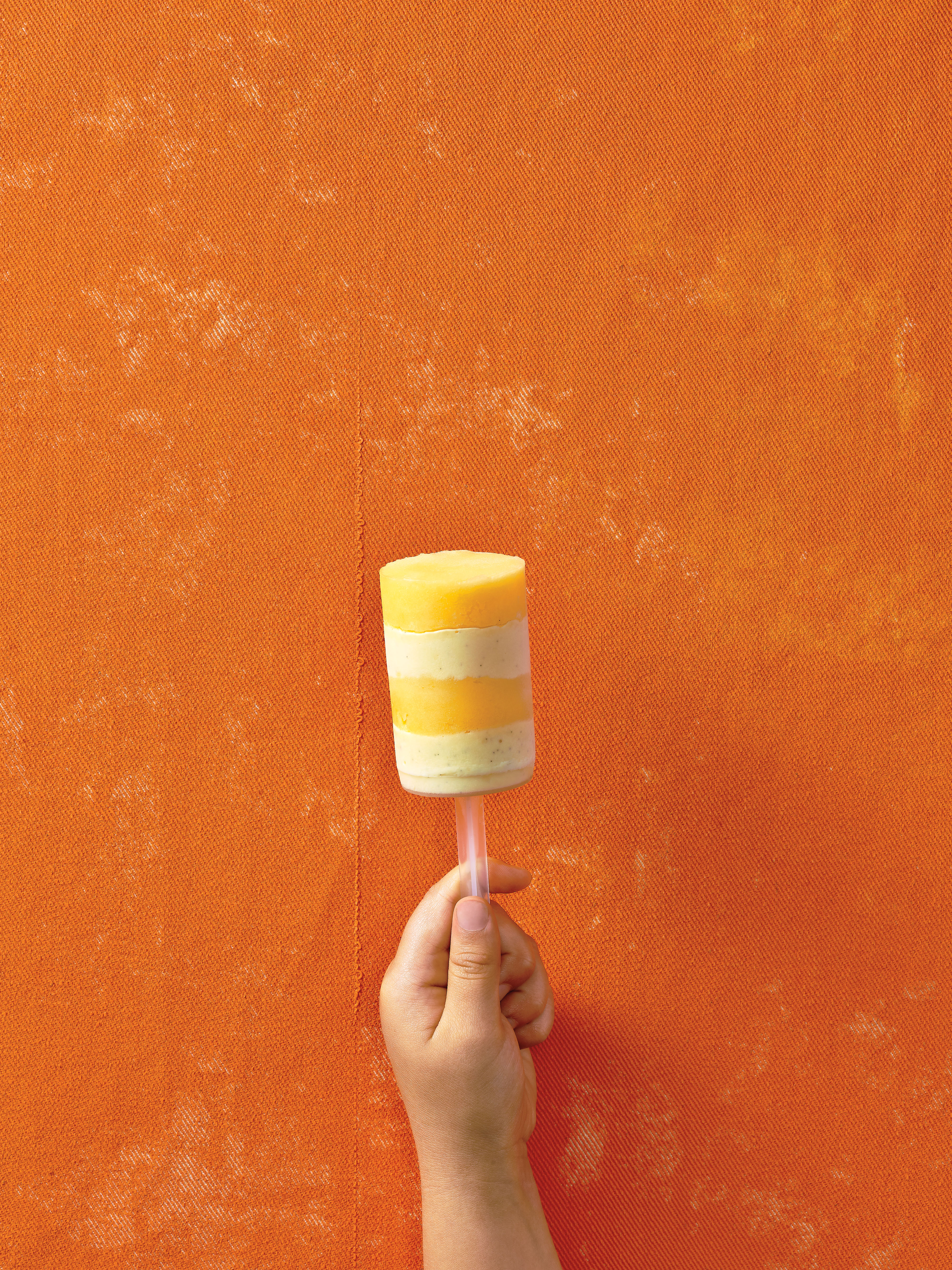 orange-vanilla-push-pops