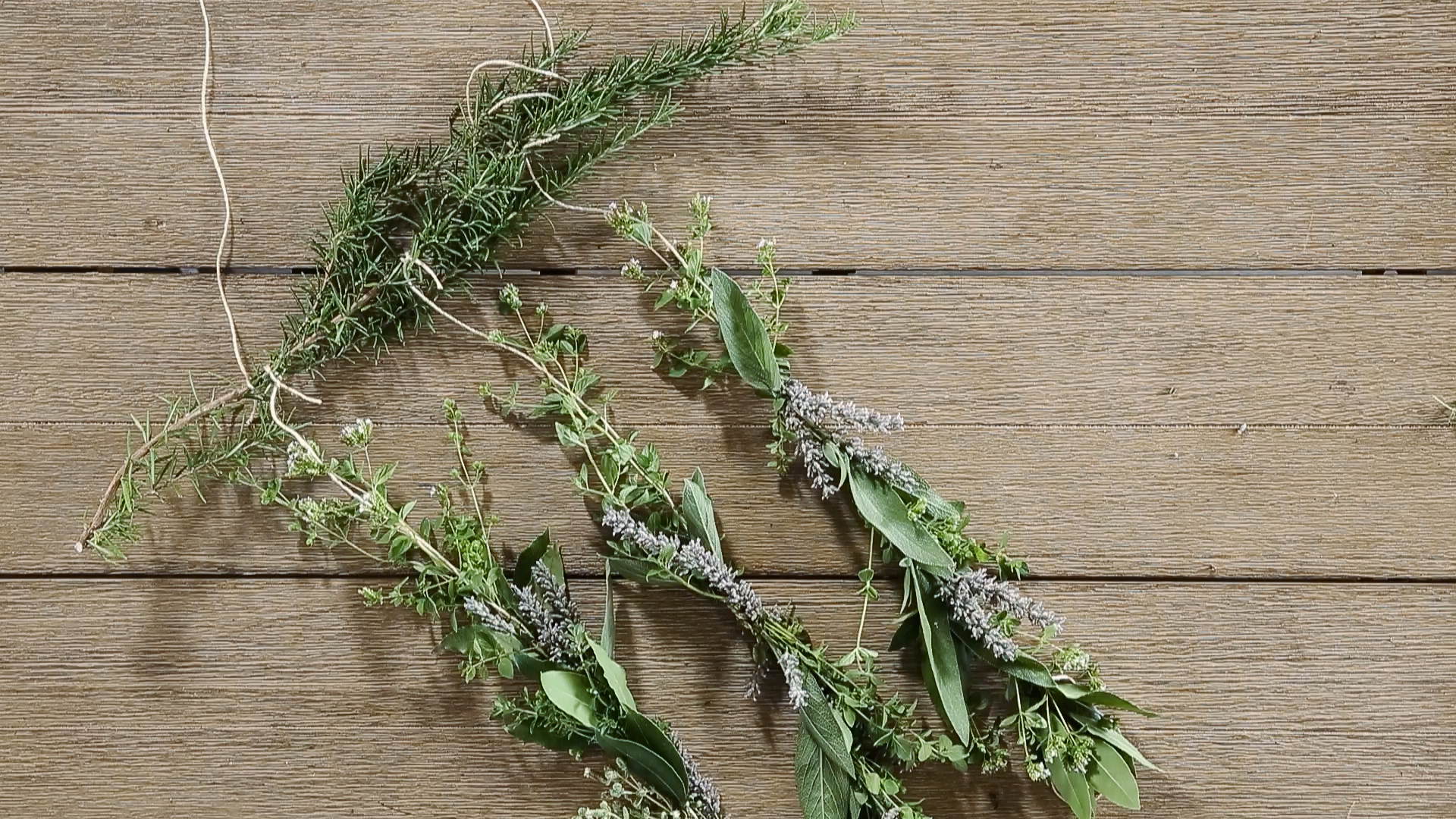 How to Make an Herb Garland