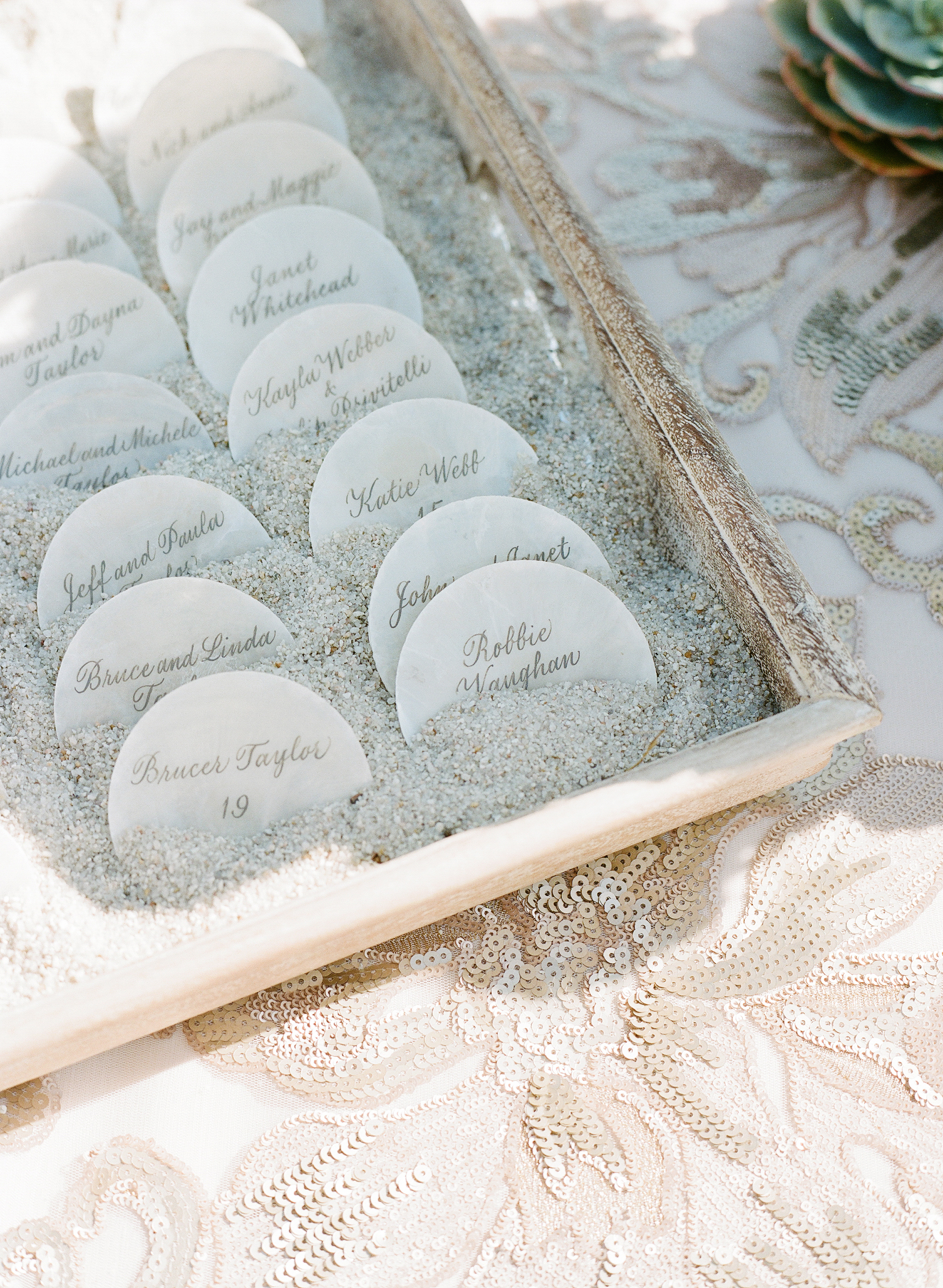 12 Beautiful Ideas for a Beach-Theme Wedding
