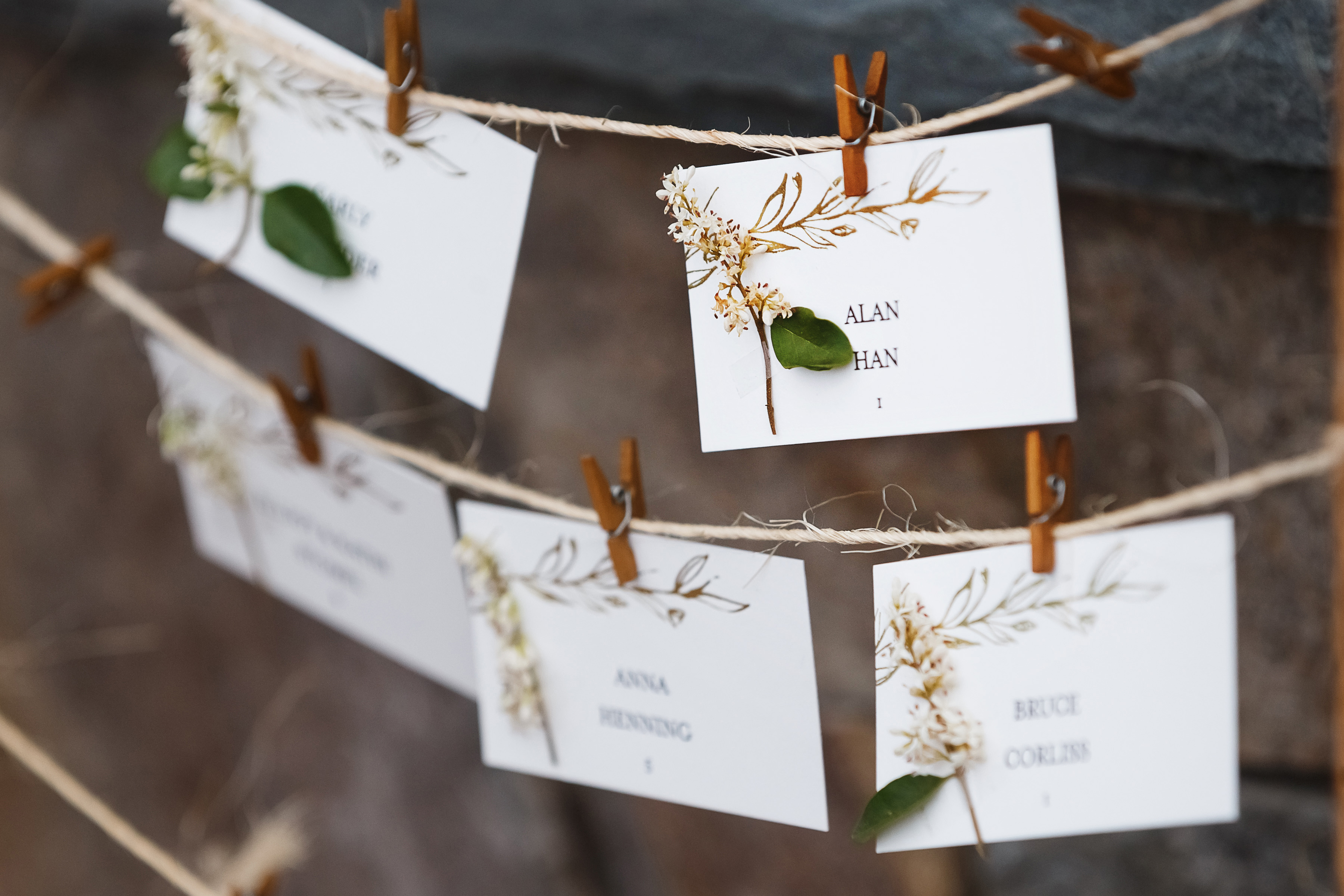 suspended-place-settings