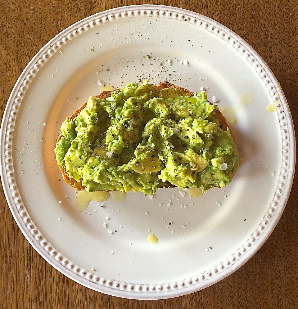 5 creative ways to top your avocado toast