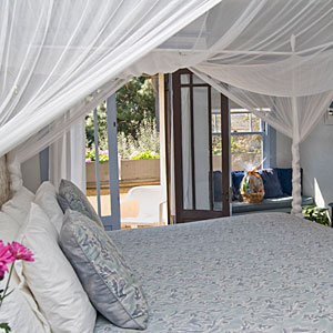 Old Yacht Club Inn B&B