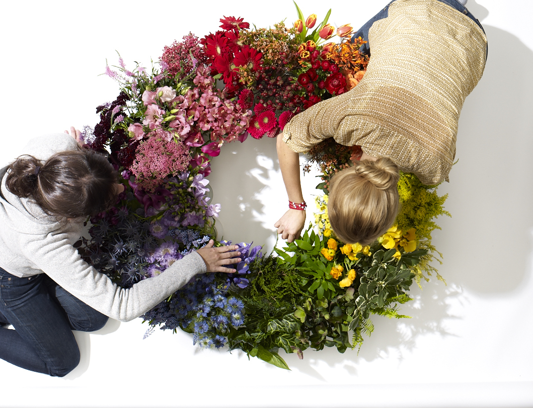 Floral design from the color wheel