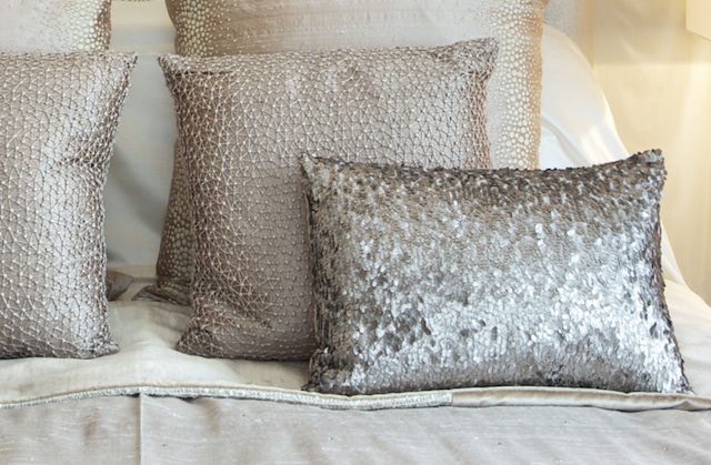 See the color-changing pillows blowing everyone’s minds