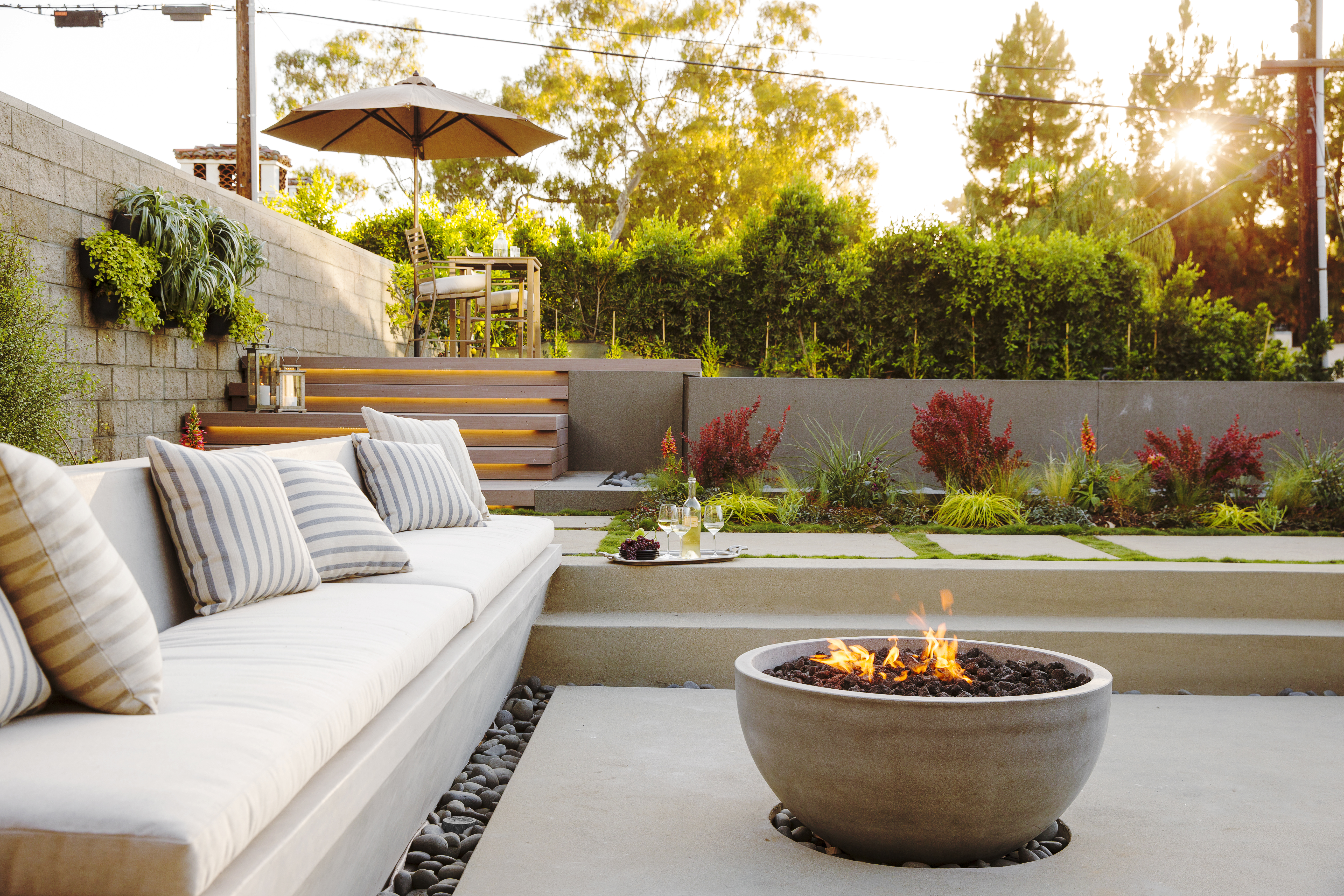 Sunset Makeover 5 Stunning Ideas For Outdoor Rooms Sunset Magazine