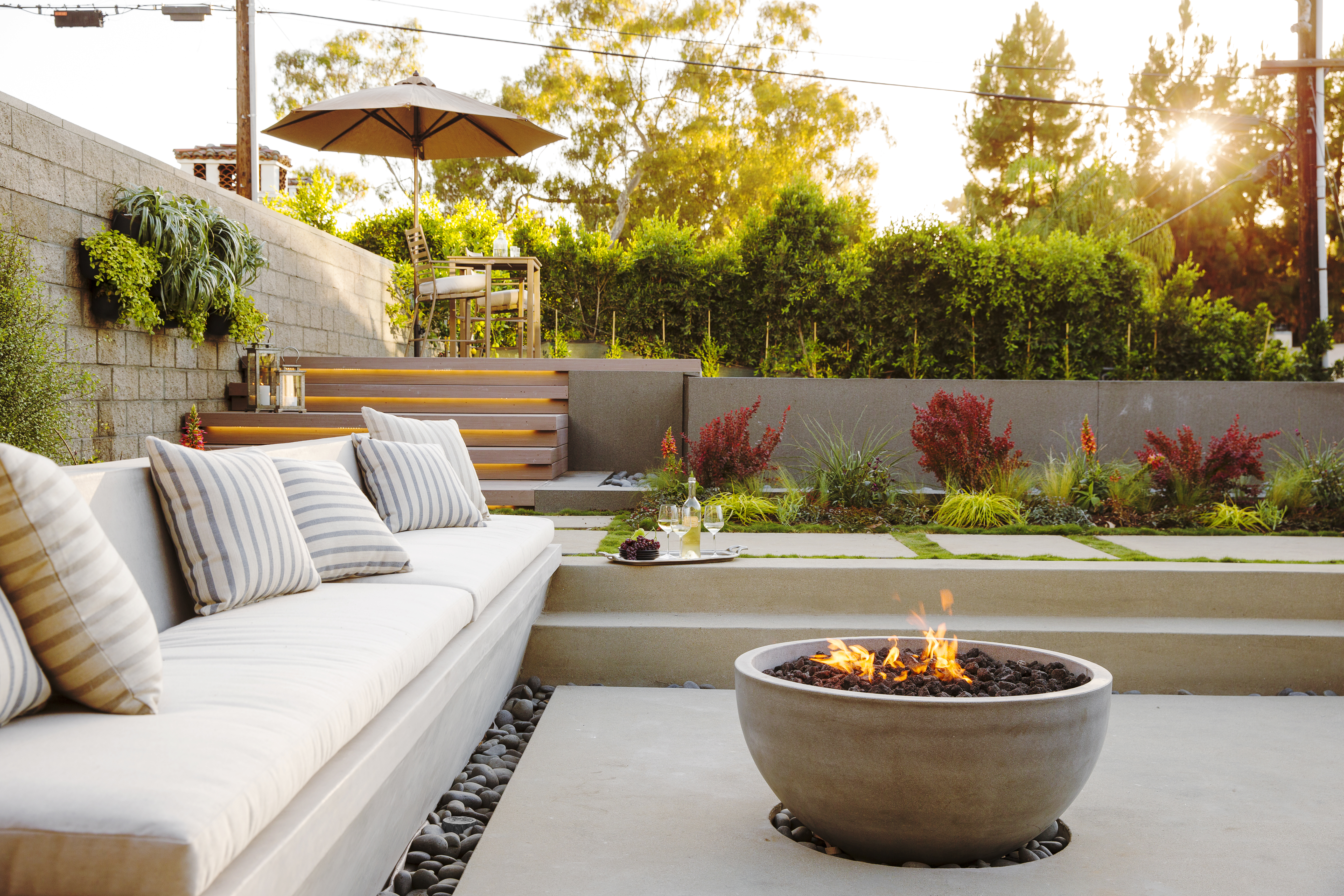Sunset Makeover: 5 Stunning Ideas for Outdoor Rooms
