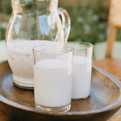 Cinnamon-scented Rice Milk