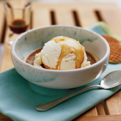 Vanilla Ice Cream “Drowned” in Espresso (Affogato al Caffè)