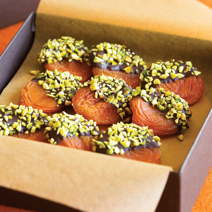 Chocolate-Pistachio Apricots