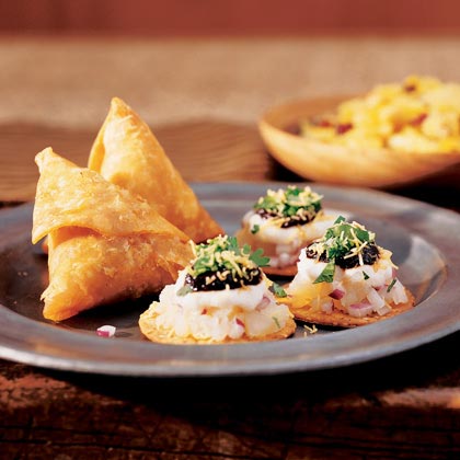 Potato-Chutney Crisps (Sev-puri) Potato-Chutney Crisps (Sev-puri)