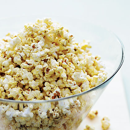 Gouda Garlic Popcorn