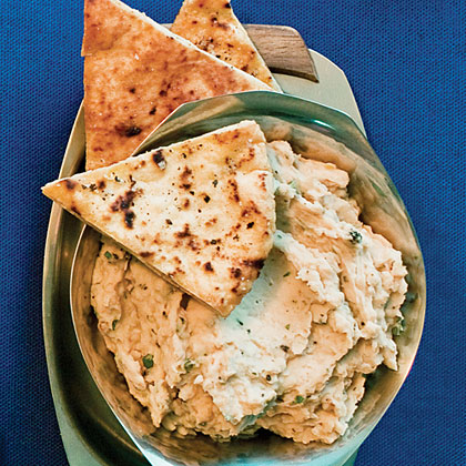 Garlicky White Bean Dip