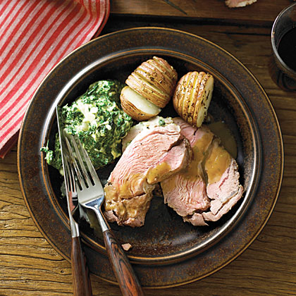 Lamb Shoulder Roast with Roasted Garlic Sauce Lamb Shoulder Roast with Roasted Garlic Sauce