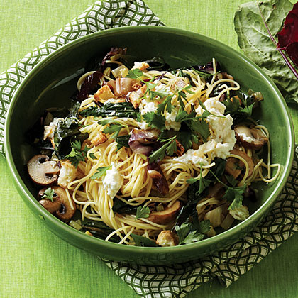Winter Greens and Mushroom Pasta