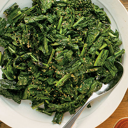 su-Crispy Grilled Kale with Creamy Sesame Dressing